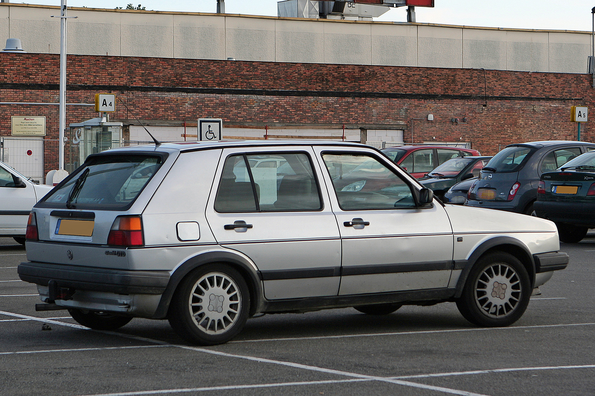 Volkswagen Golf 2