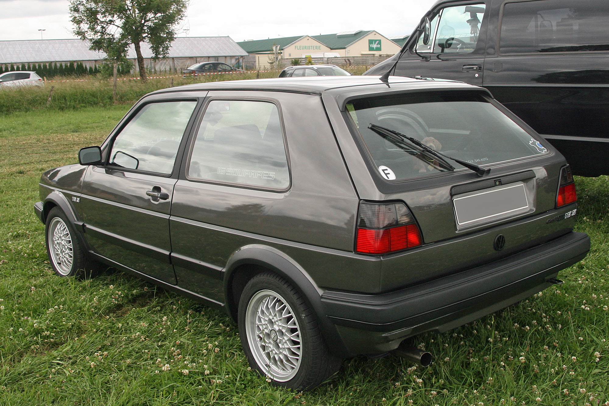 Volkswagen Golf 2