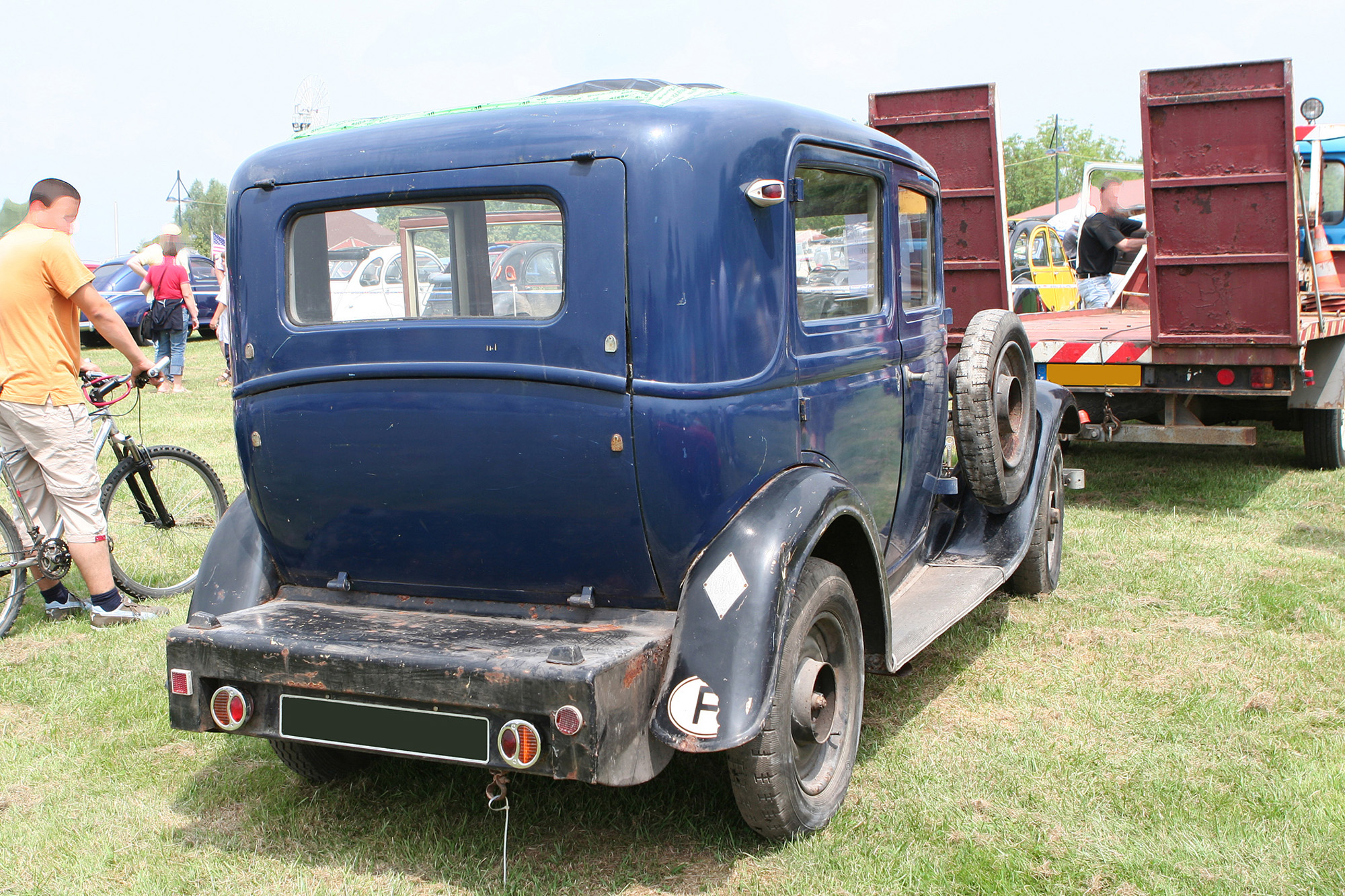 Renault Monaquatre