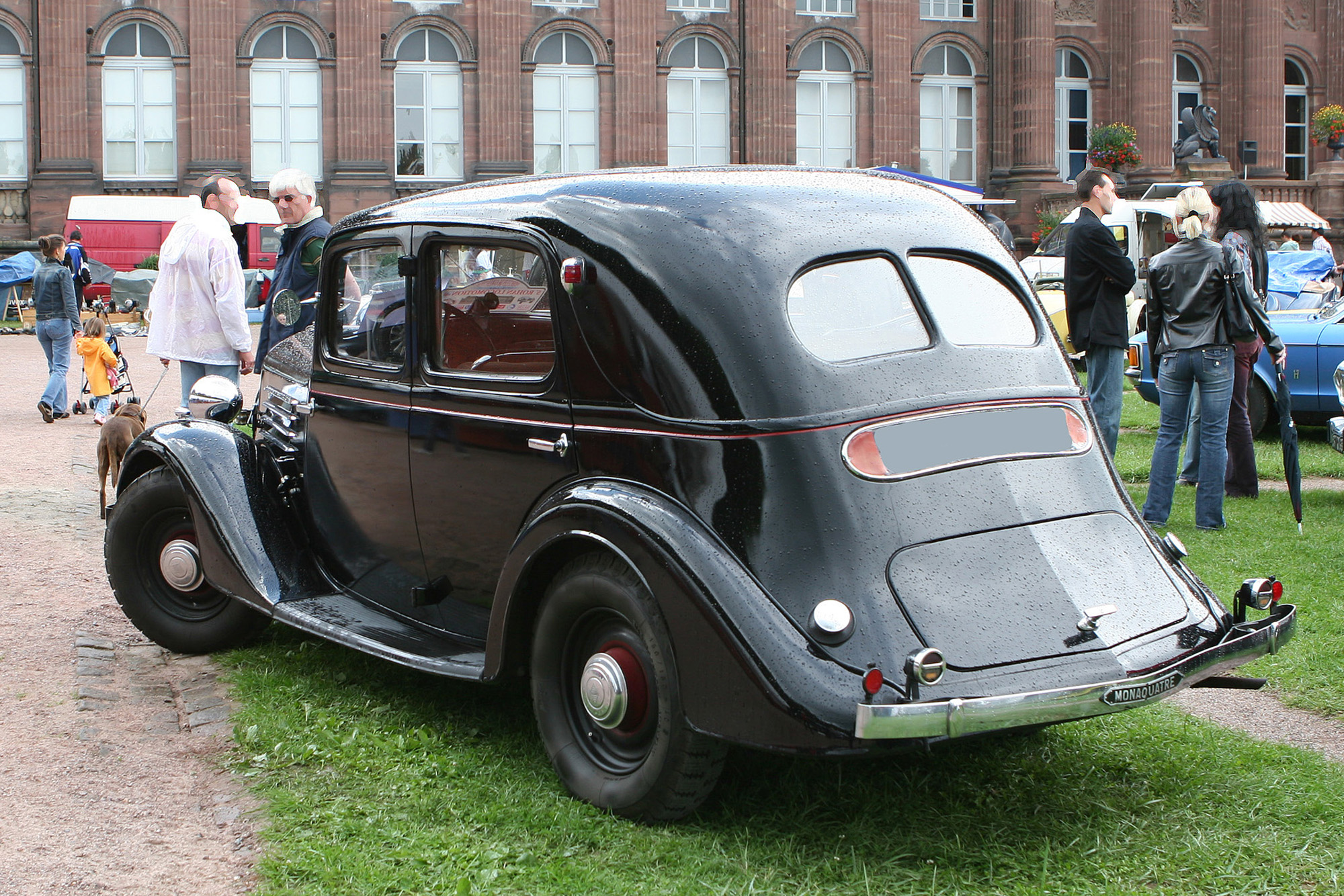 Renault Monaquatre