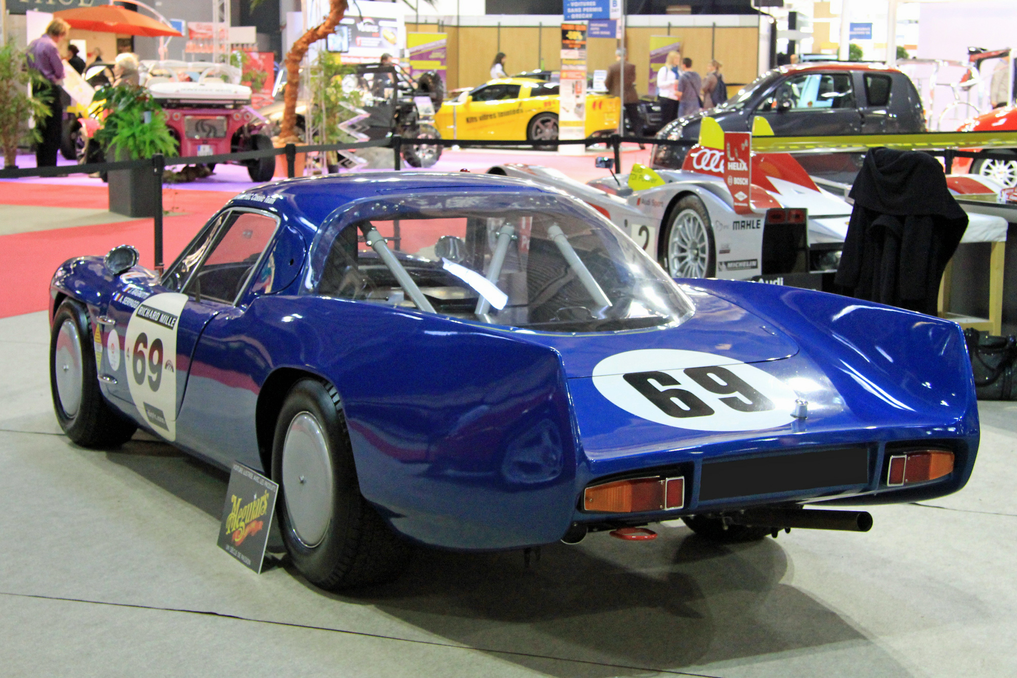 Alpine A210