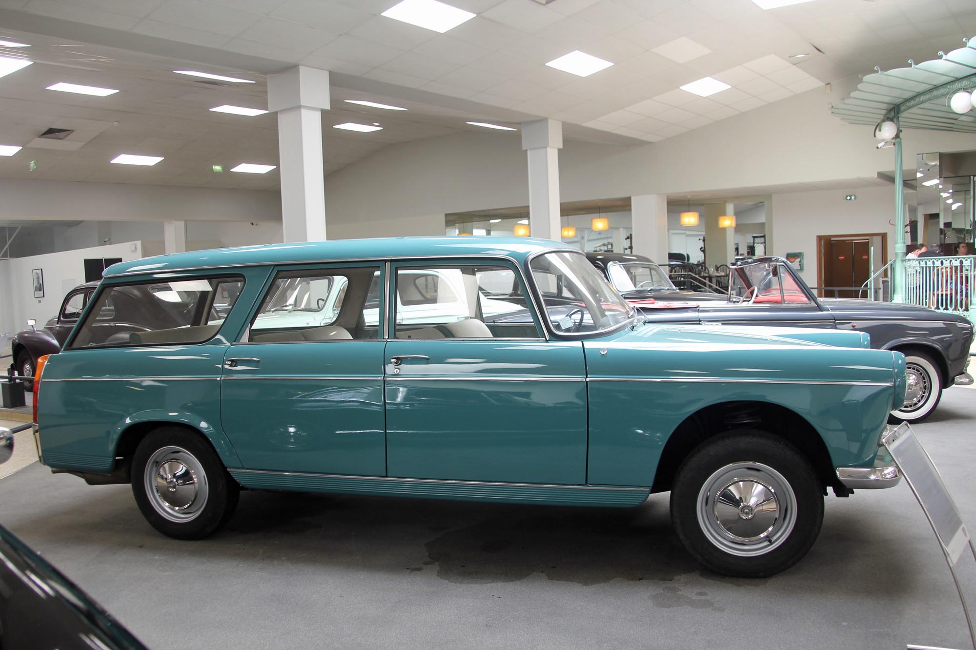 Peugeot 404