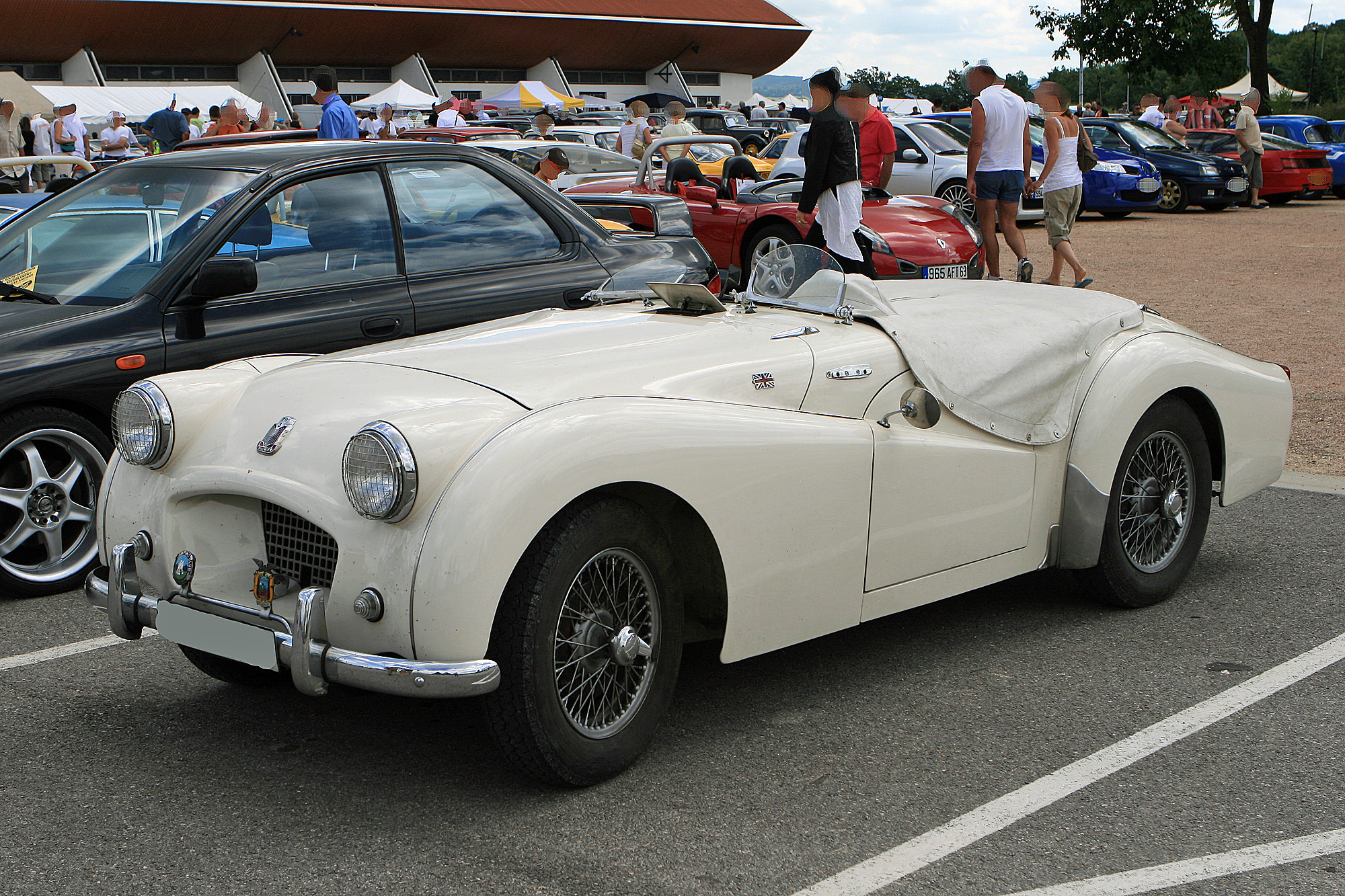 Triumph TR2