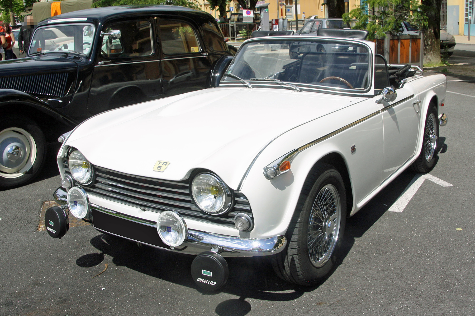 Triumph TR5