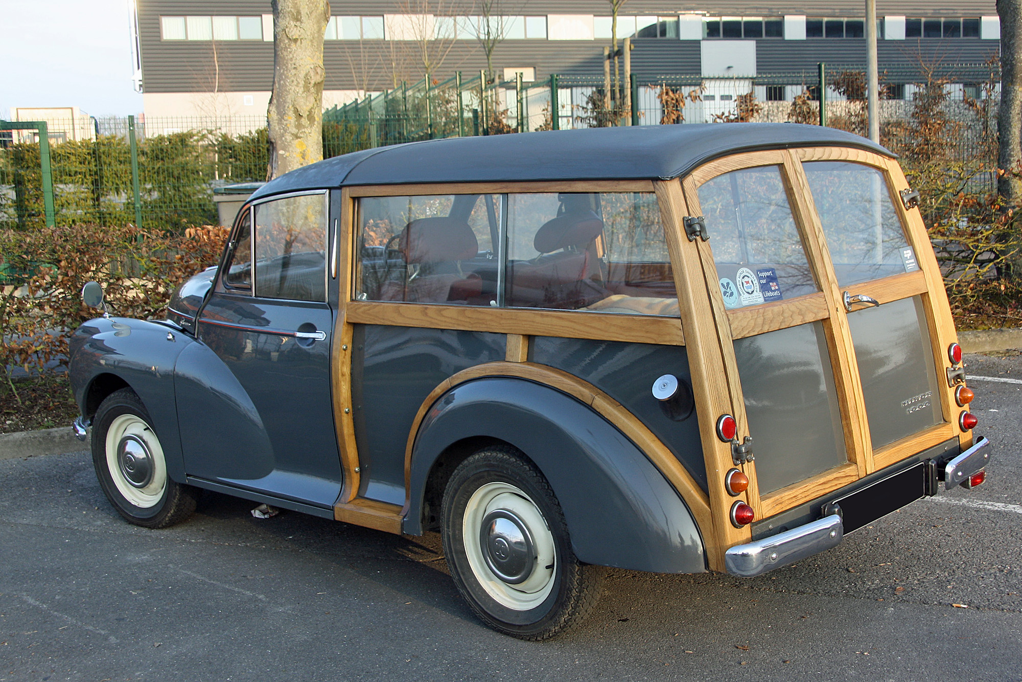 Morris Minor 1000 traveller