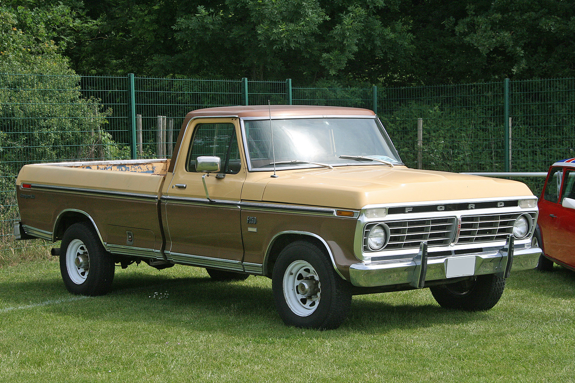 Ford USA F pick-up 6