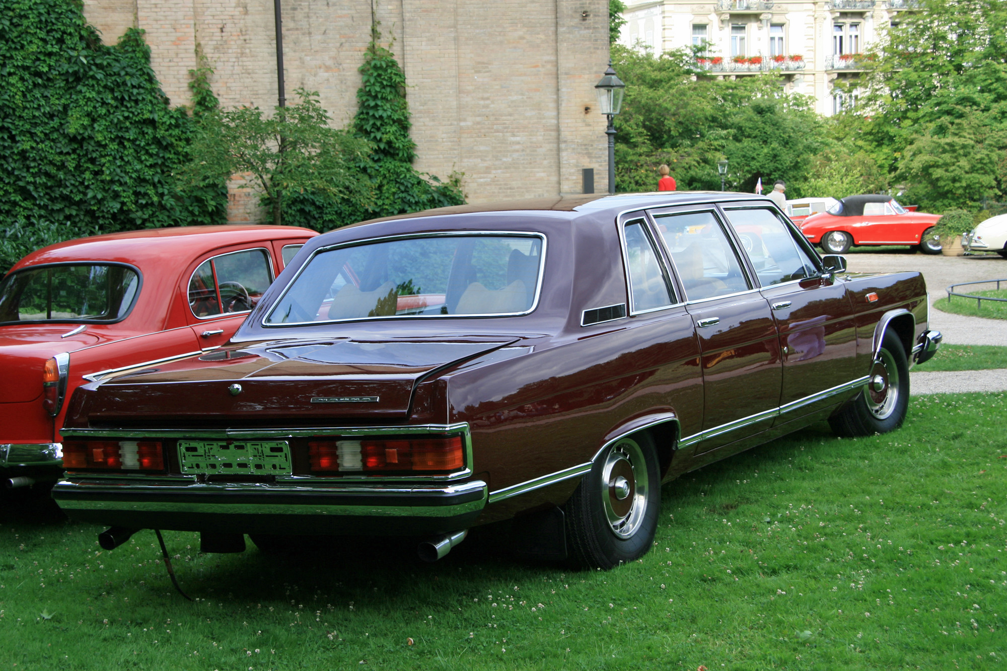 GAZ Tchaïka 14