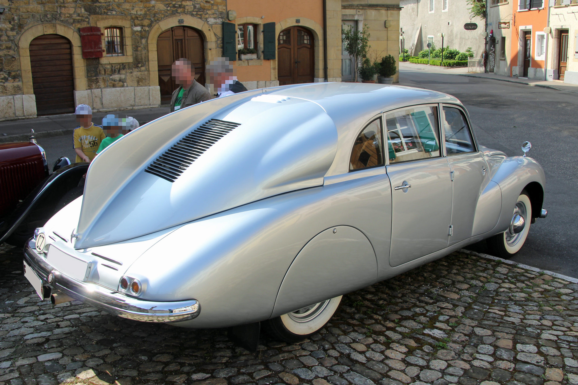 Tatra T 87