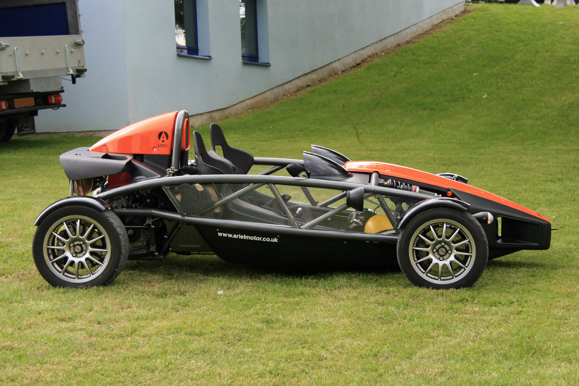 Ariel Atom 1