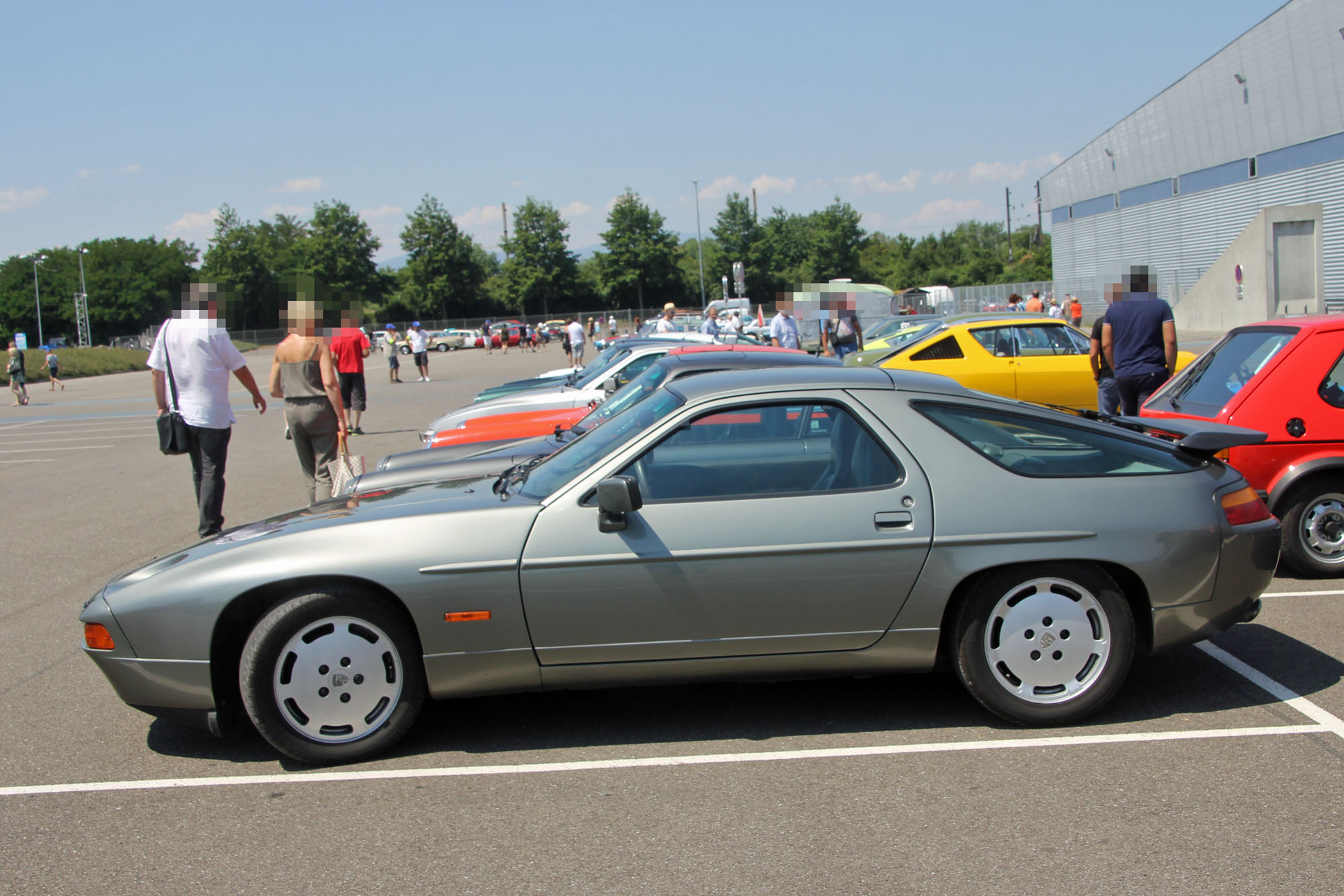 Porsche 928 1