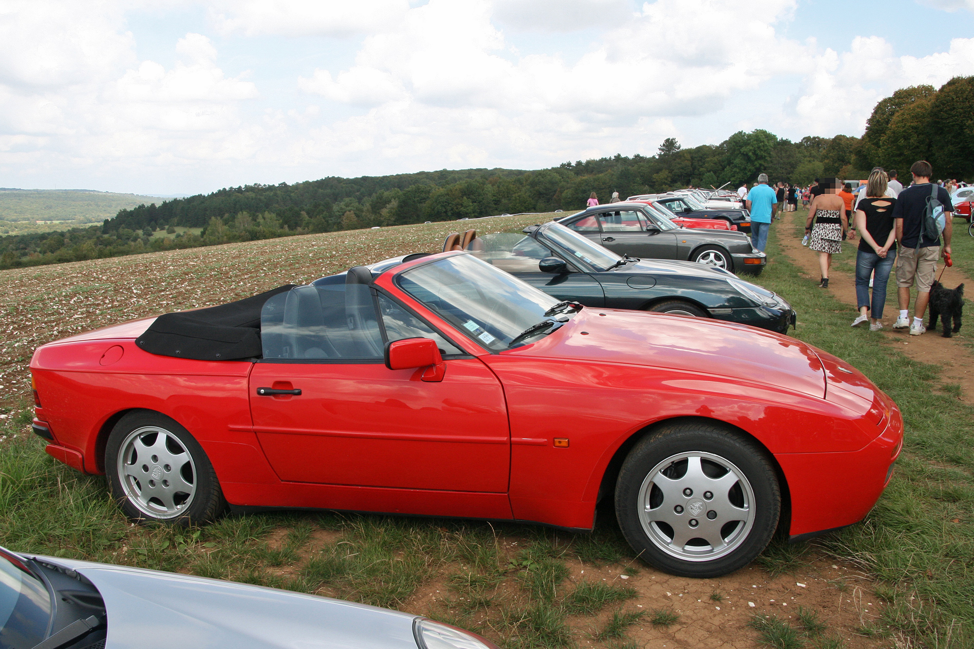 Porsche 944