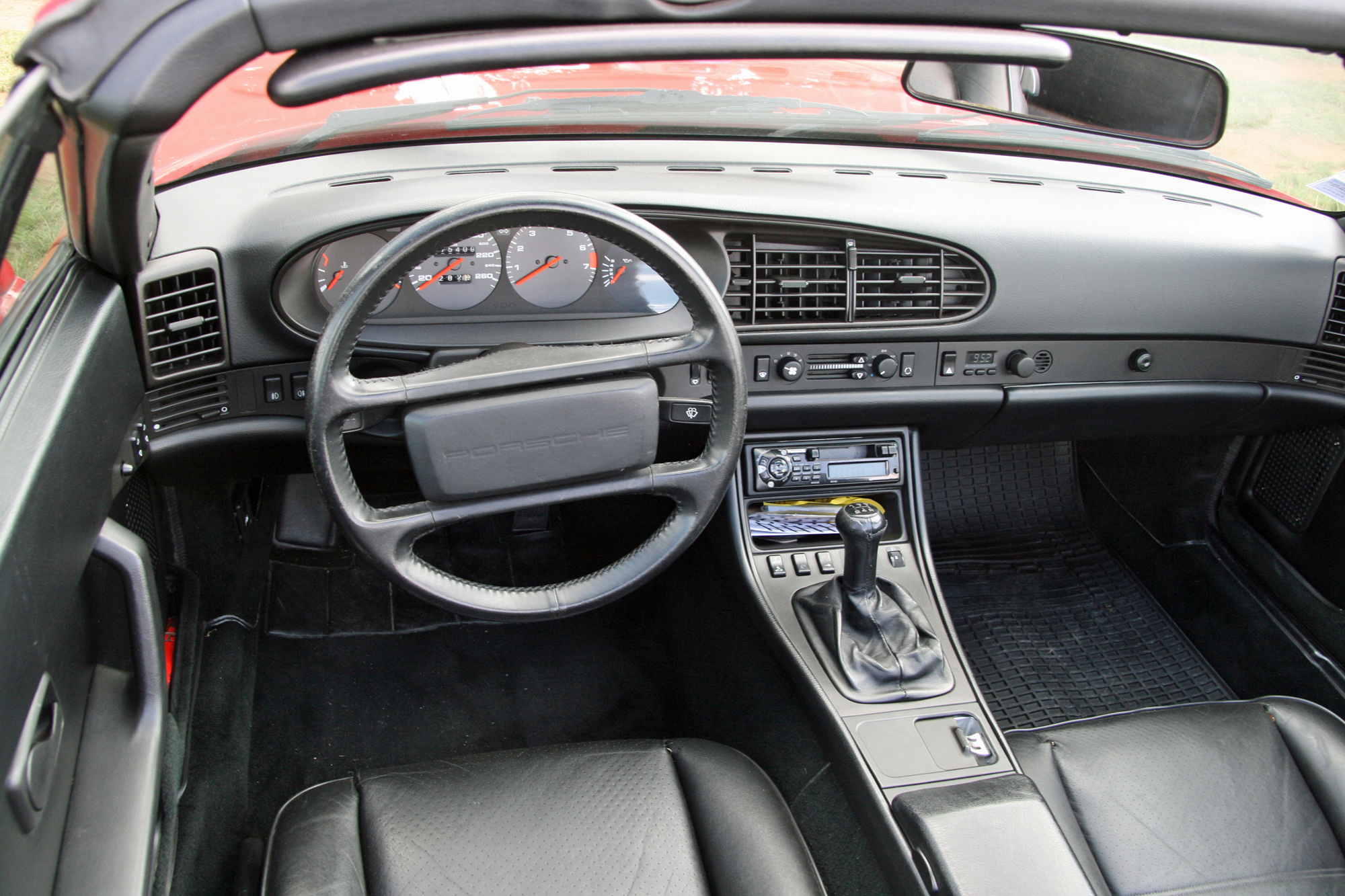 Porsche 944