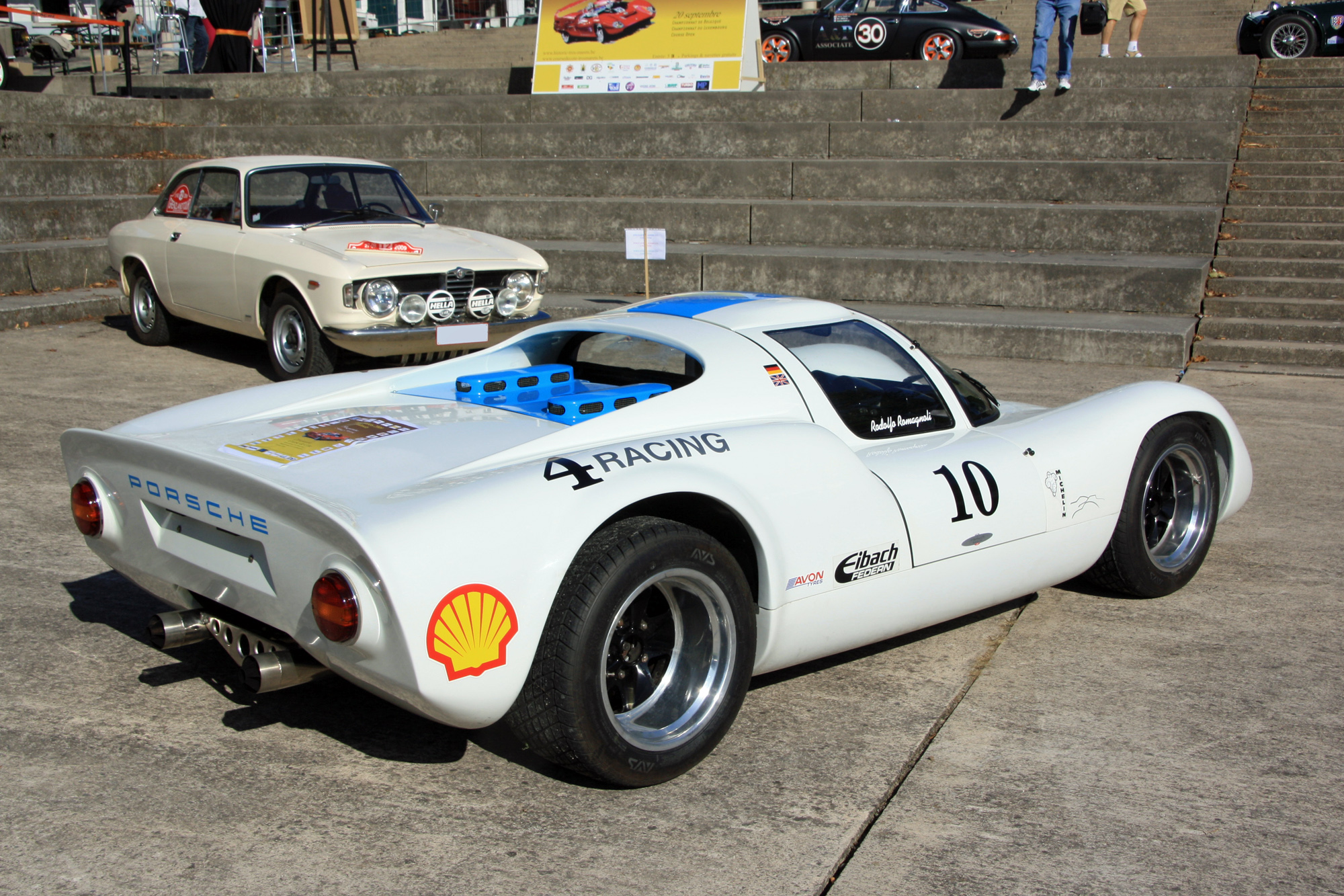 Porsche 910