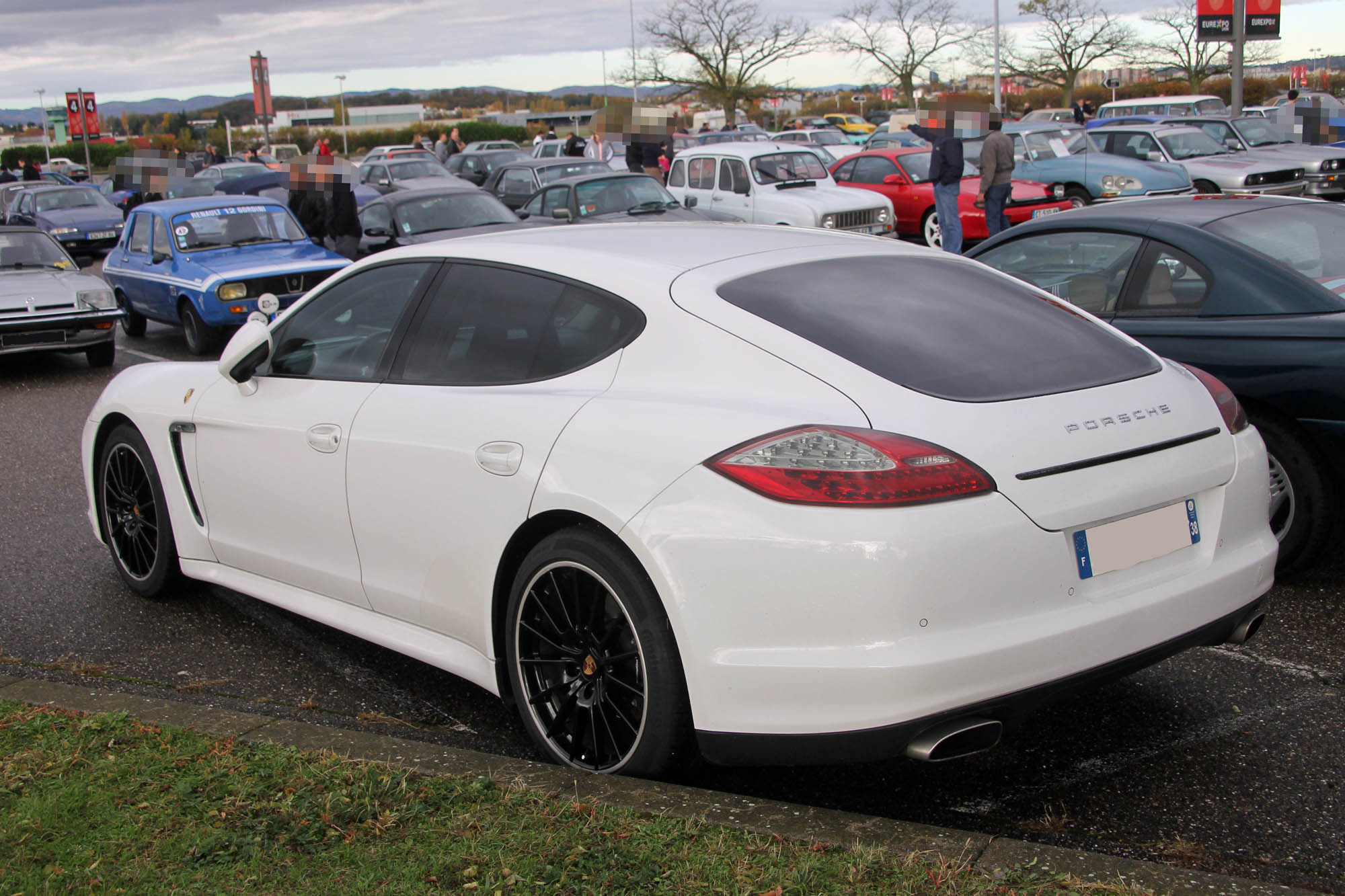 Porsche Panamera 1