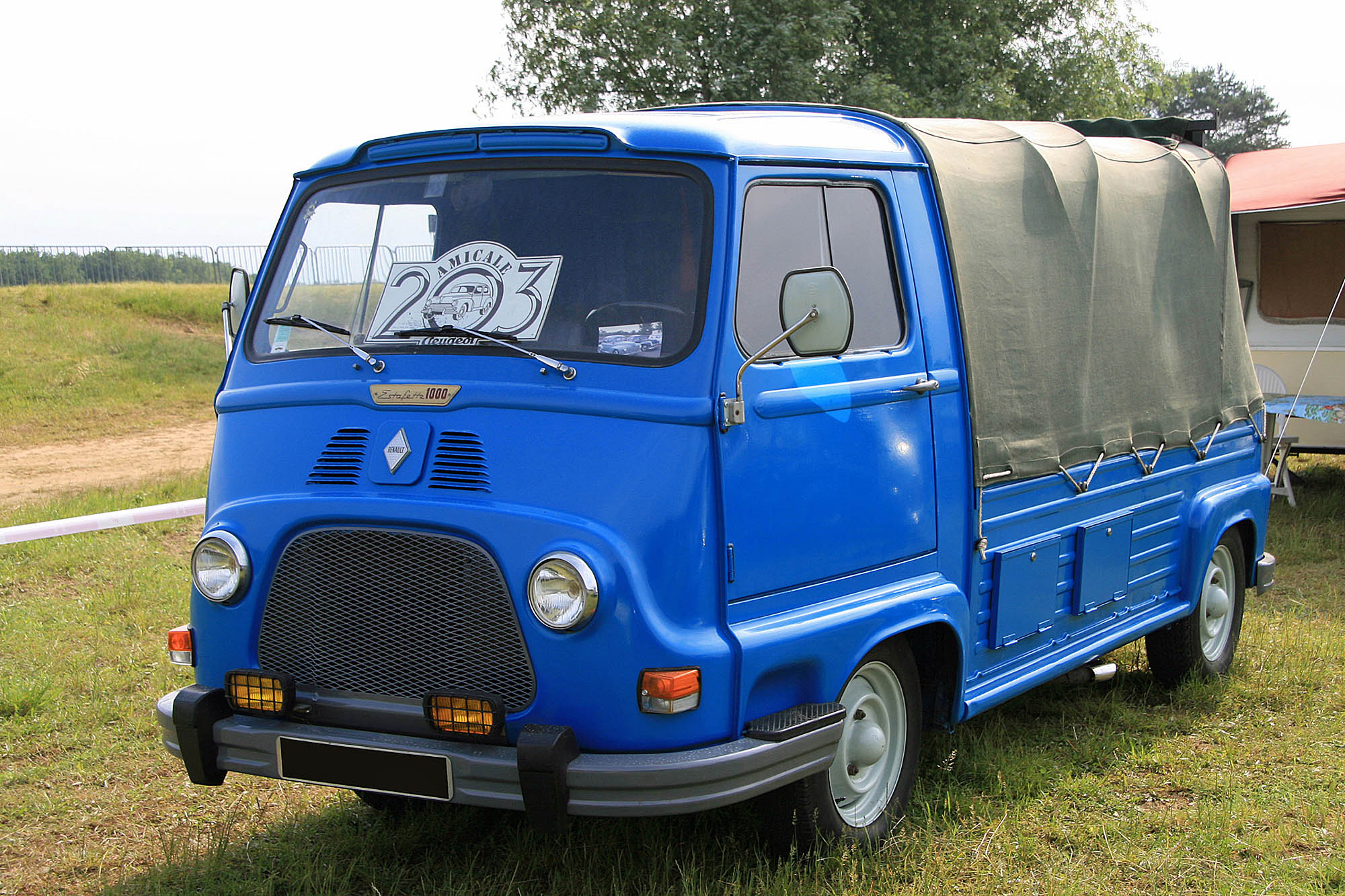 Renault Estafette 2