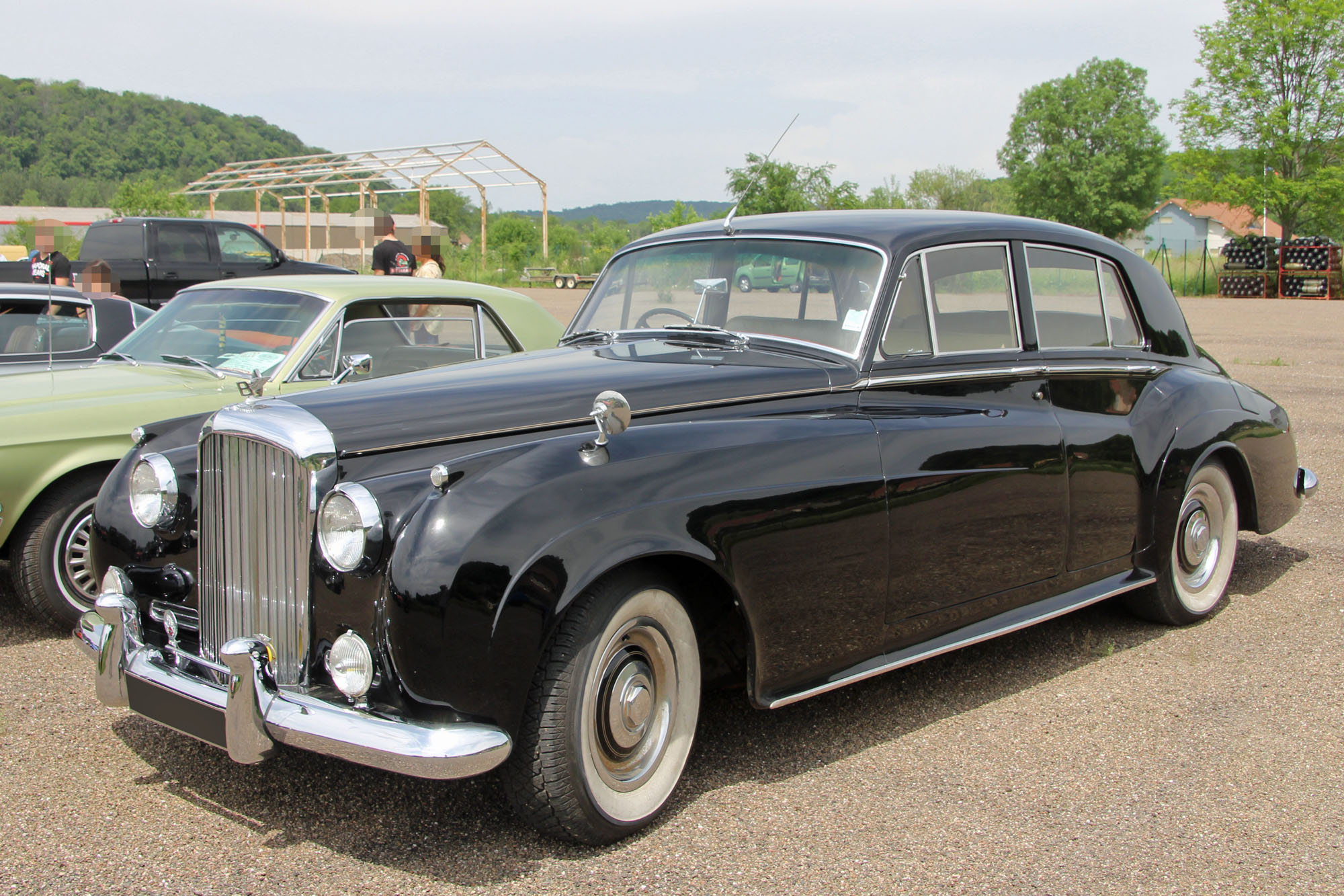 Bentley S1
