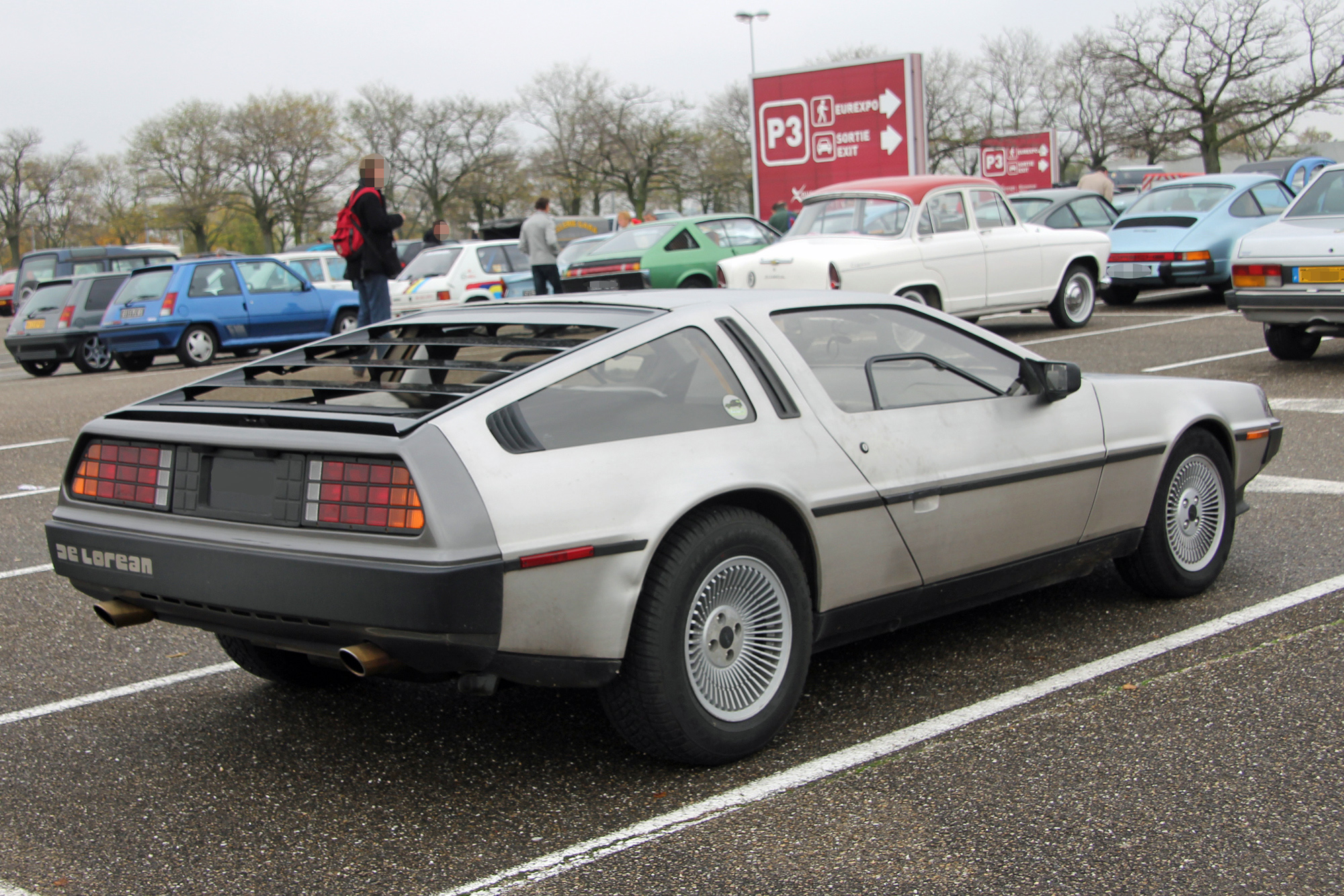 Delorean DMC 12