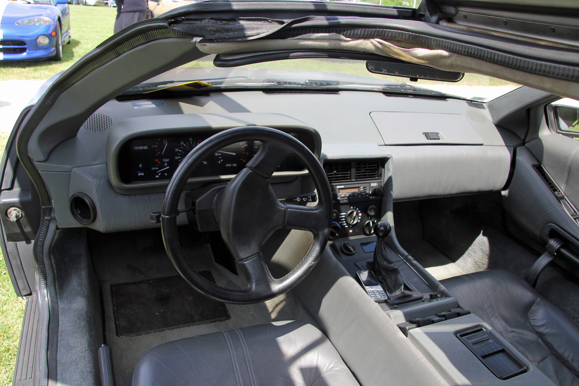 Delorean DMC 12