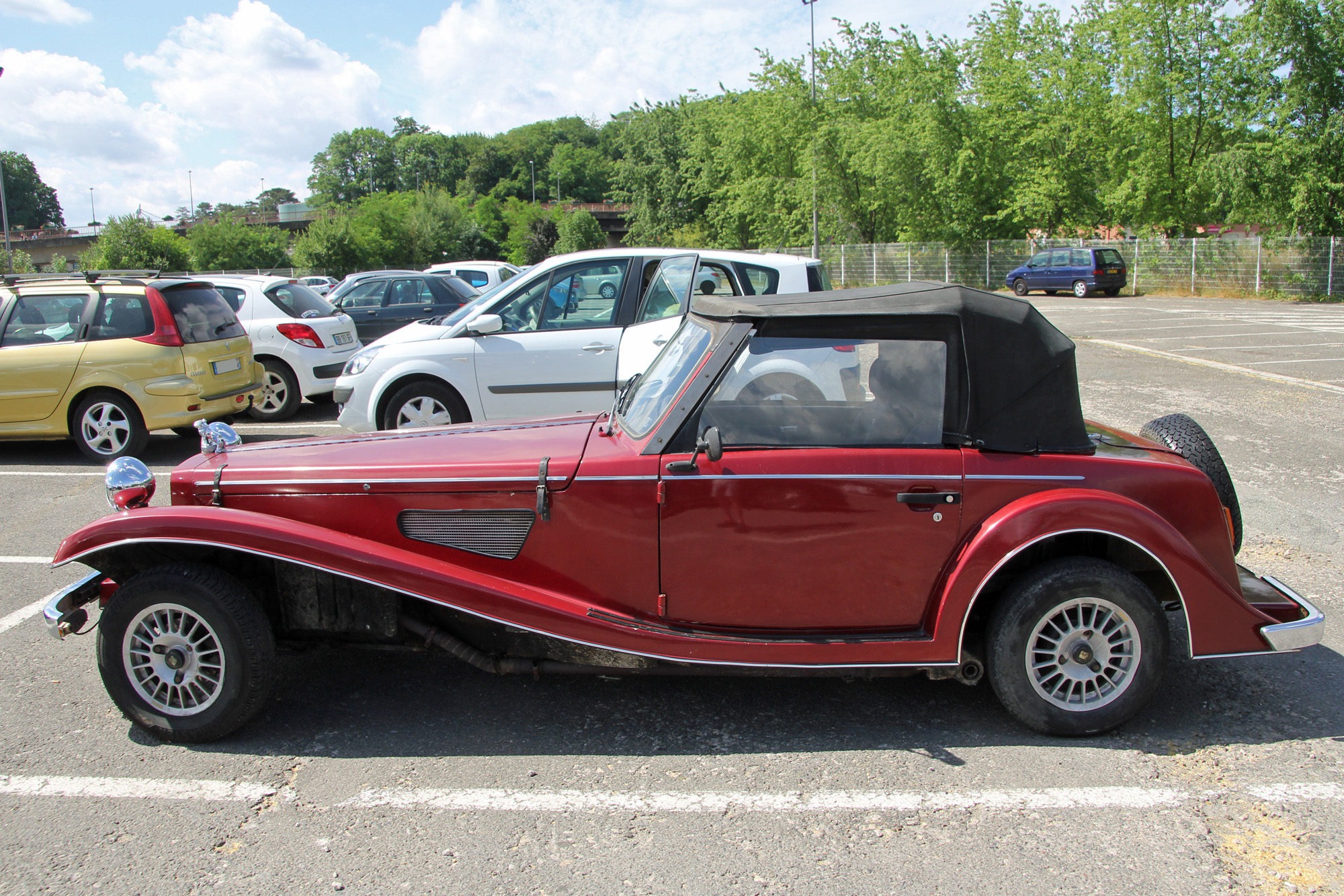 Suncar Kamouh 121