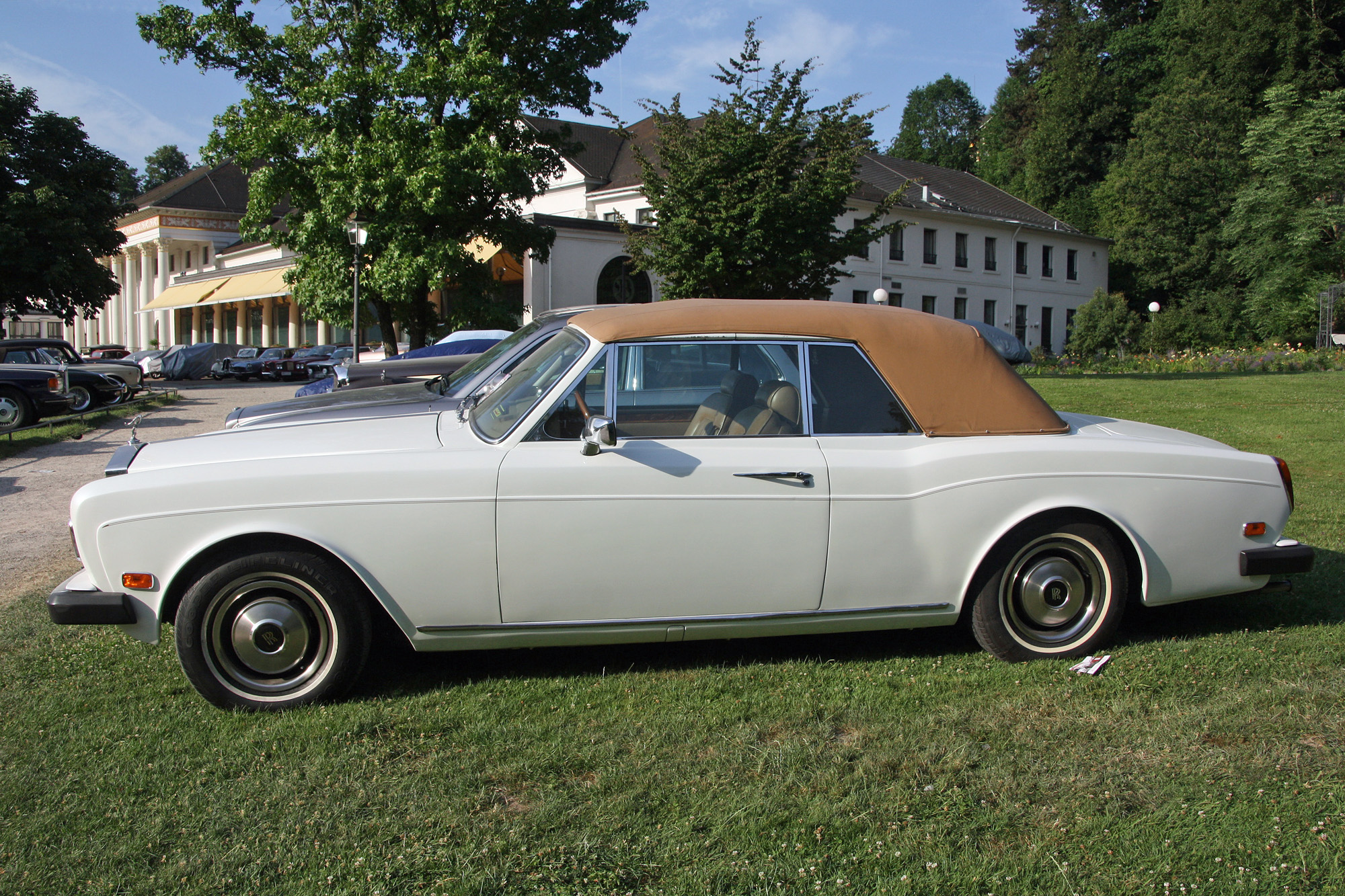 Rolls Royce  Corniche