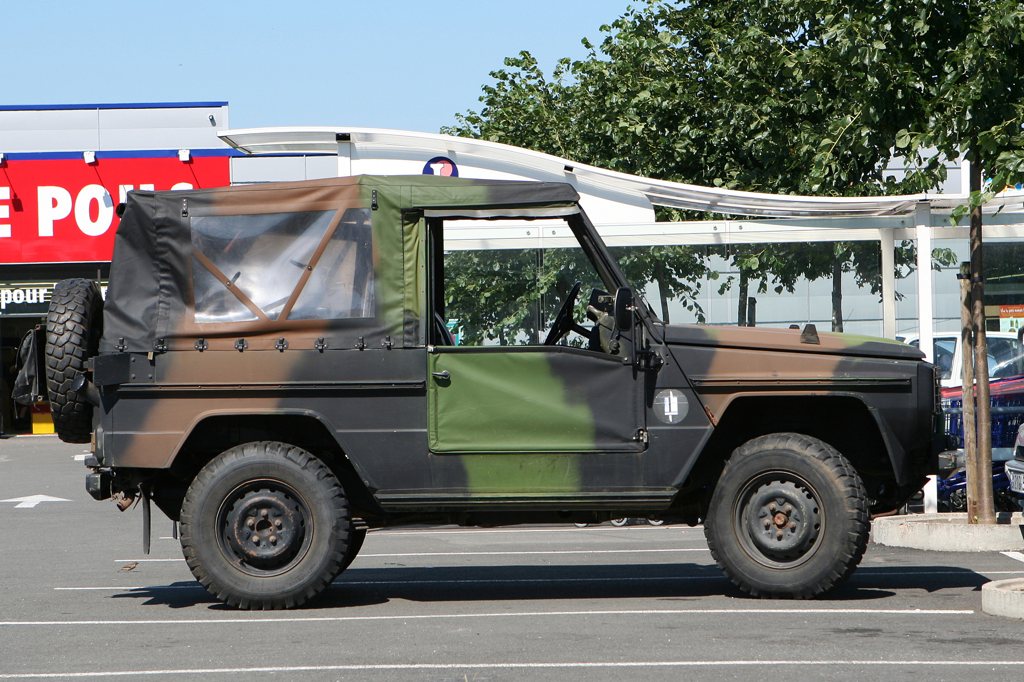 Peugeot P4