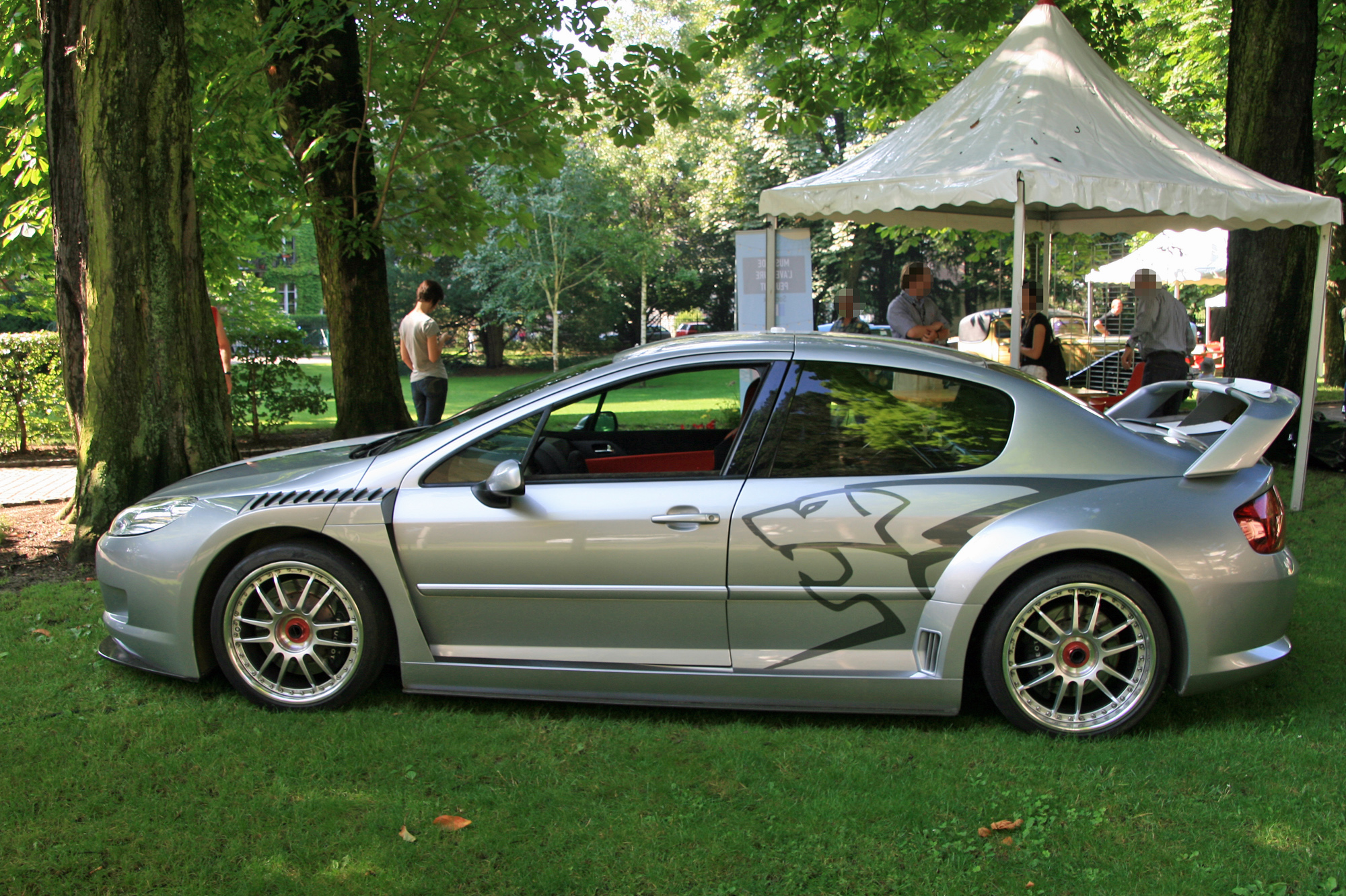 Peugeot Concept 407 silhouette