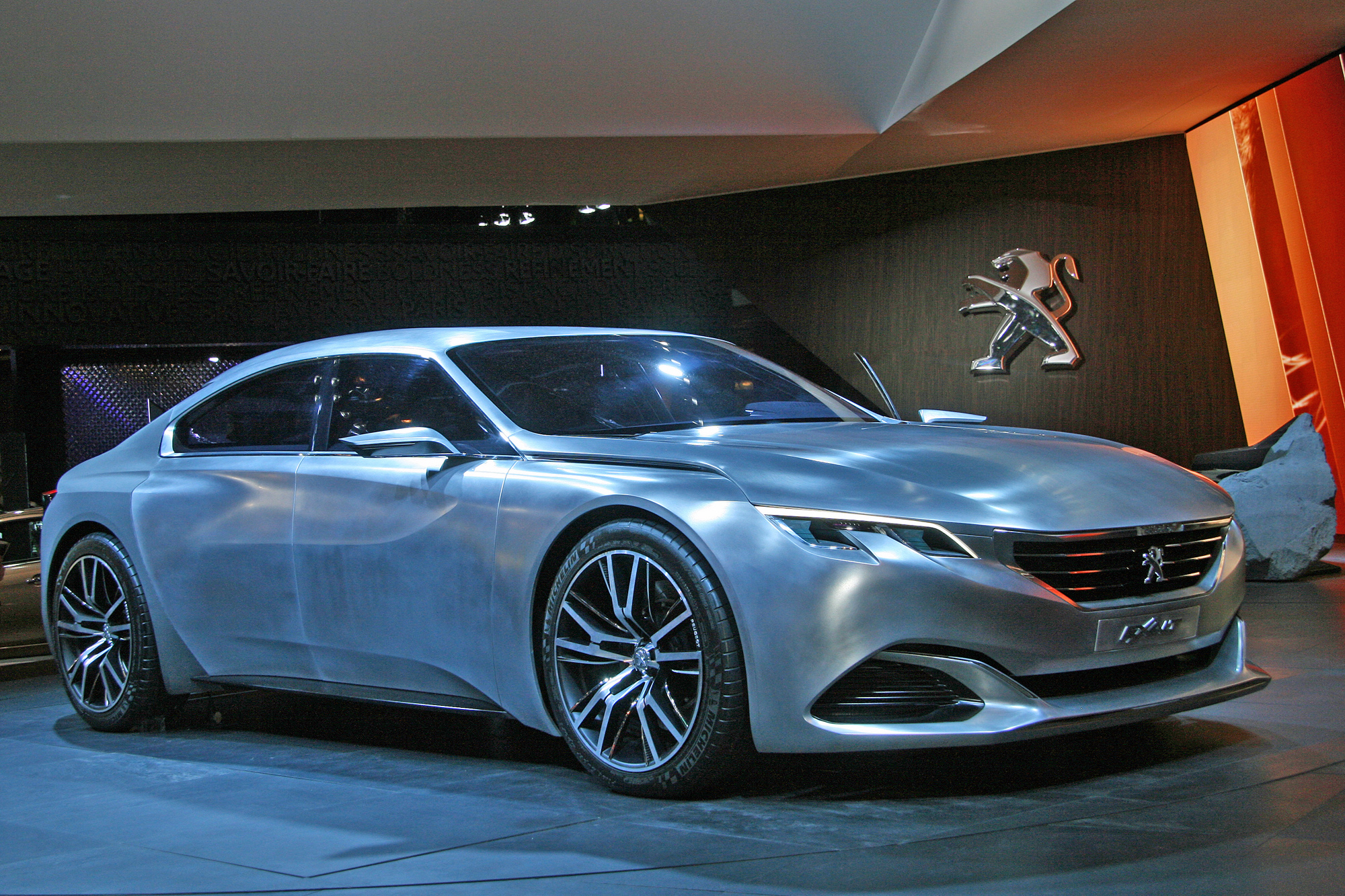 Peugeot Concept Exalt