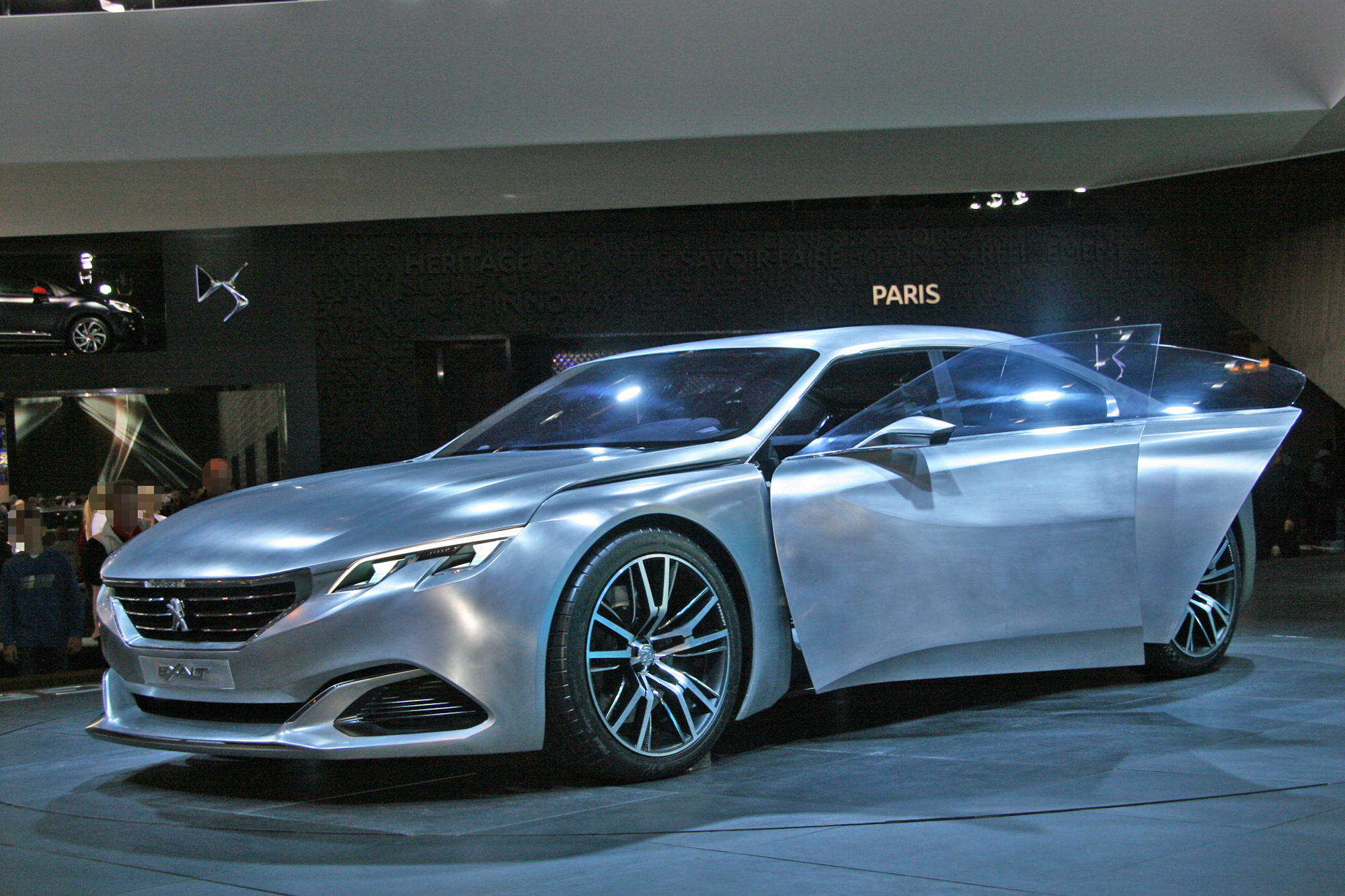 Peugeot Concept Exalt