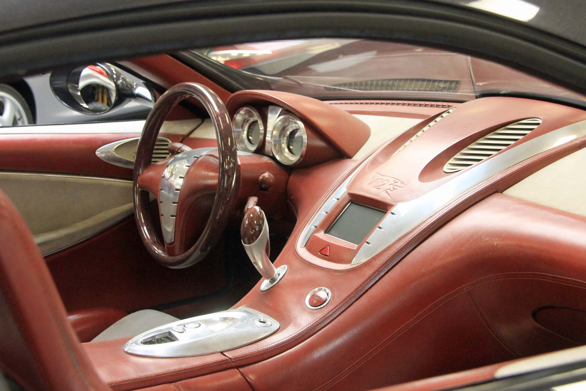 Peugeot Concept 907