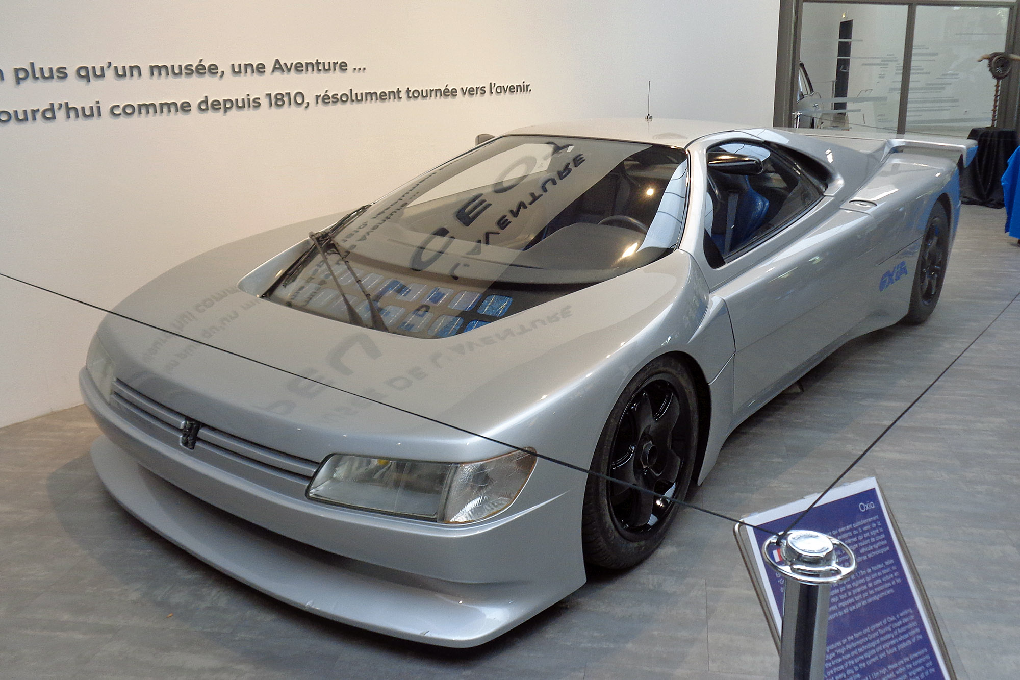 Peugeot Concept Oxia