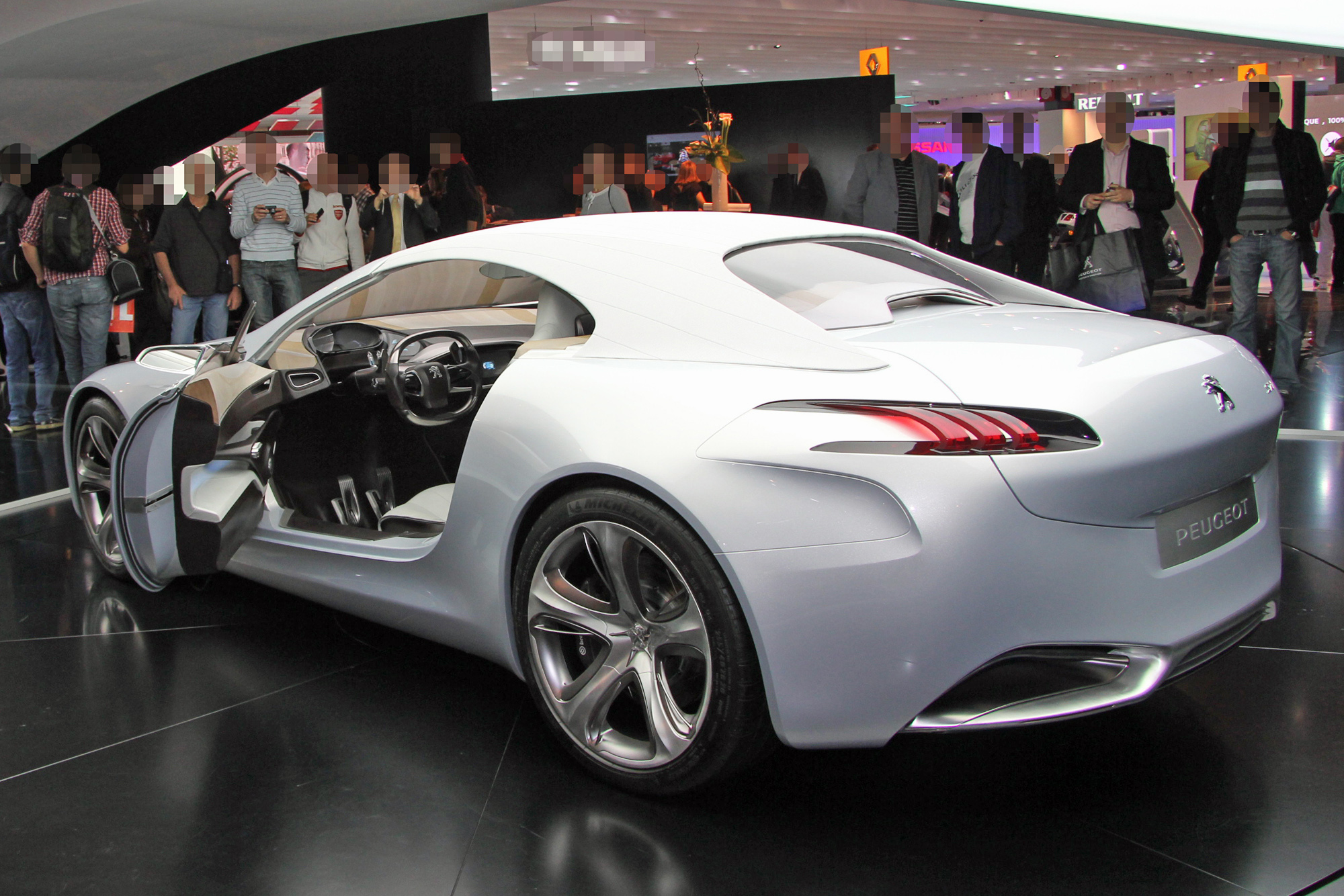 Peugeot Concept SR1