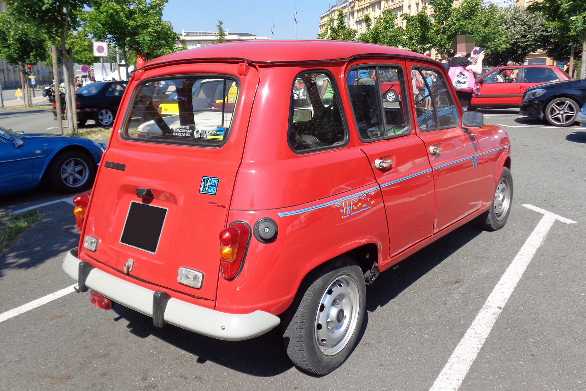 Renault 4 carte jeune