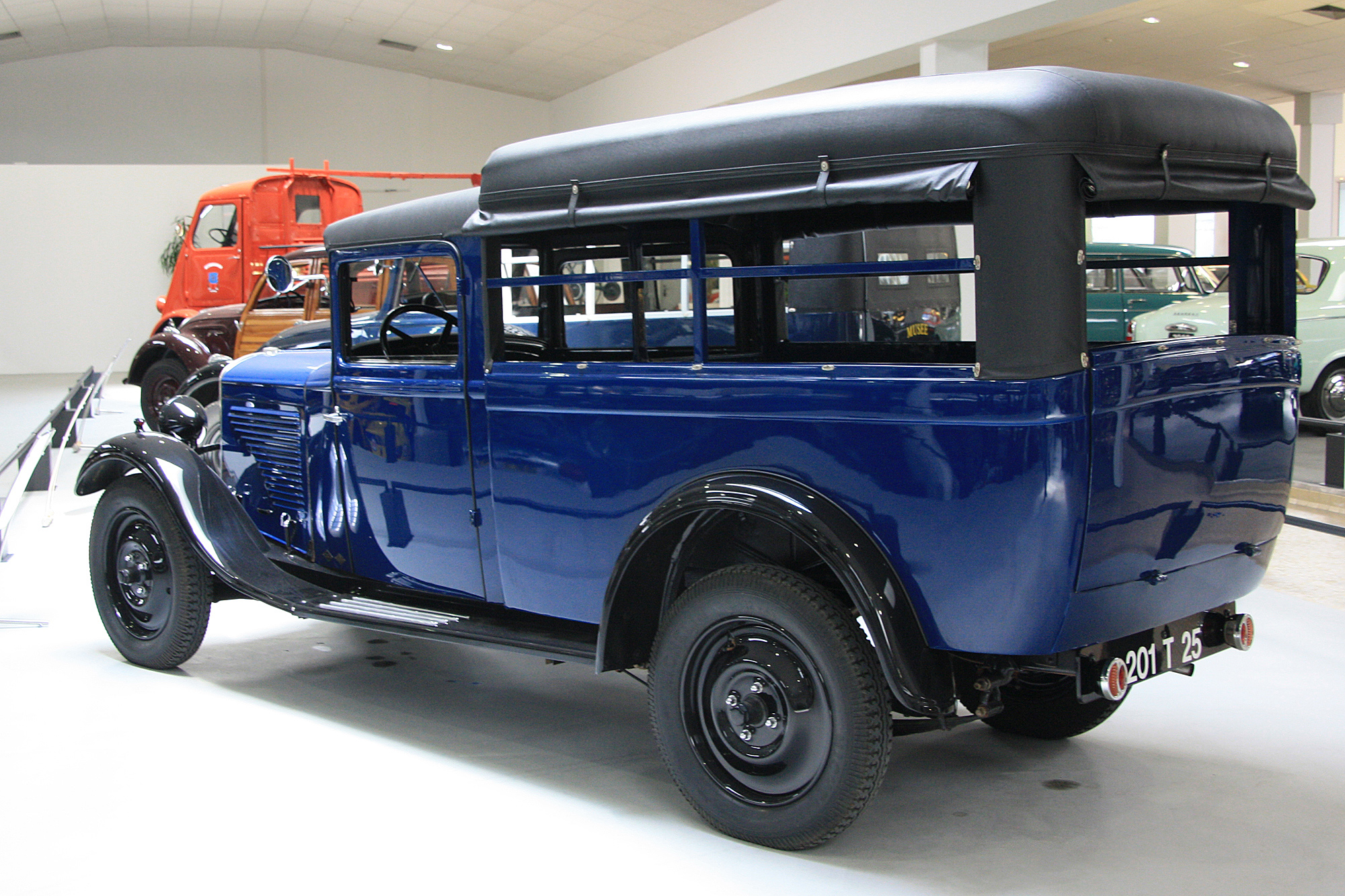 Peugeot 201T boulangère