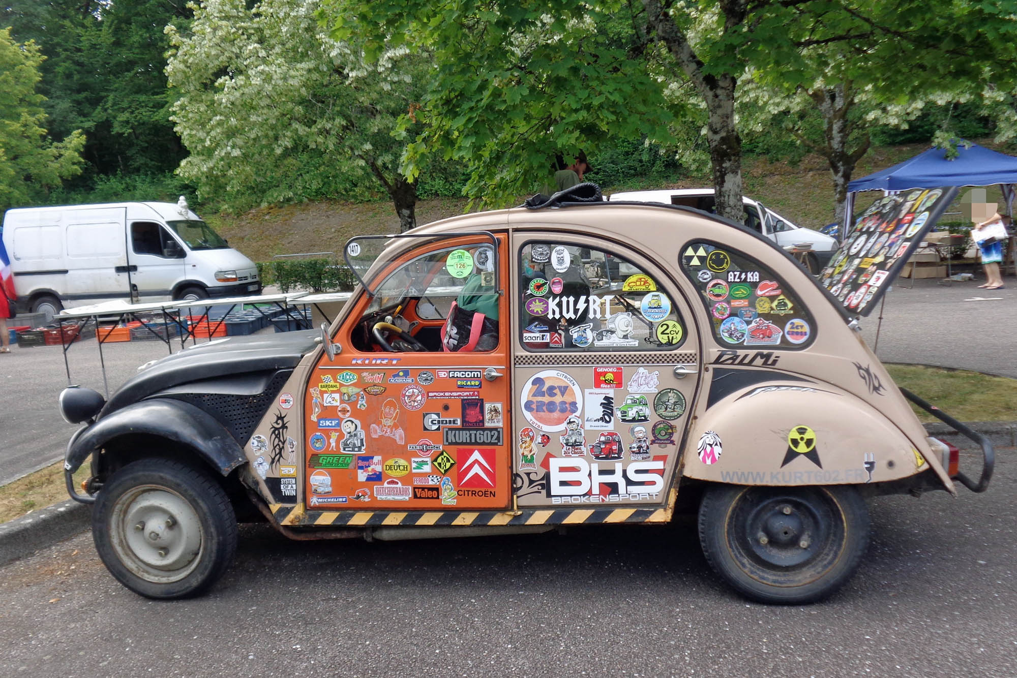 Citroën 2cv transformée (peinture)