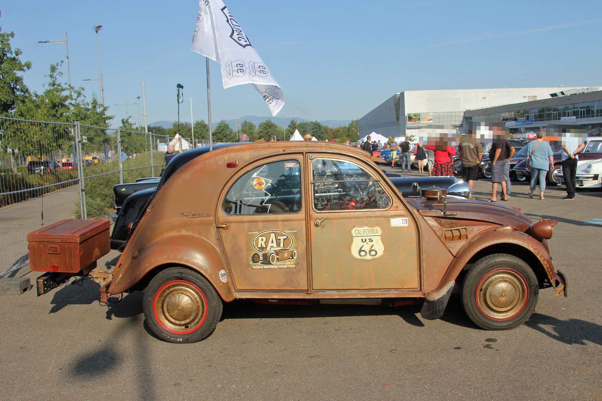 Citroën 2cv transformée (peinture)