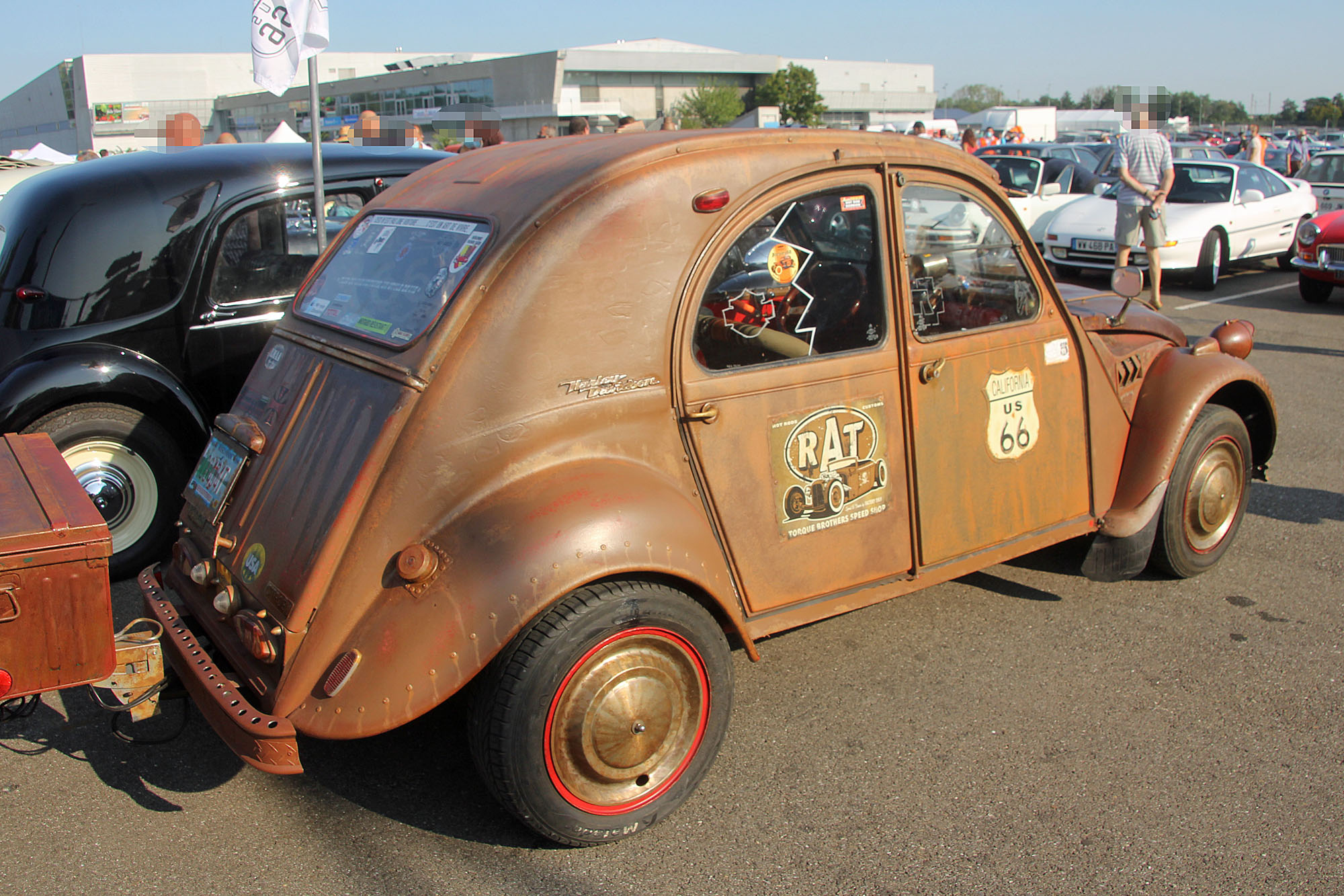 Citroën 2cv transformée (peinture)