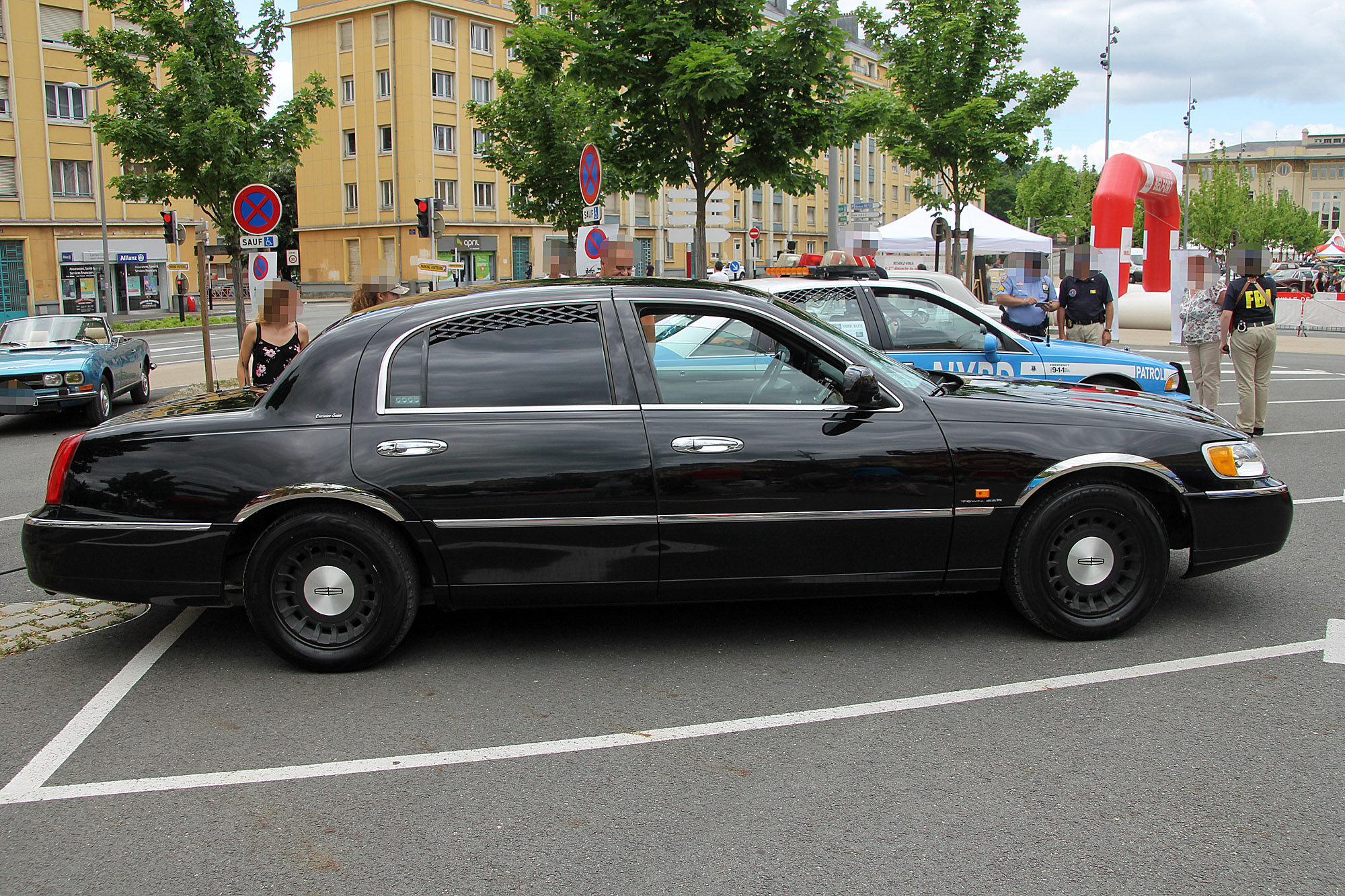 Lincoln Town car 3