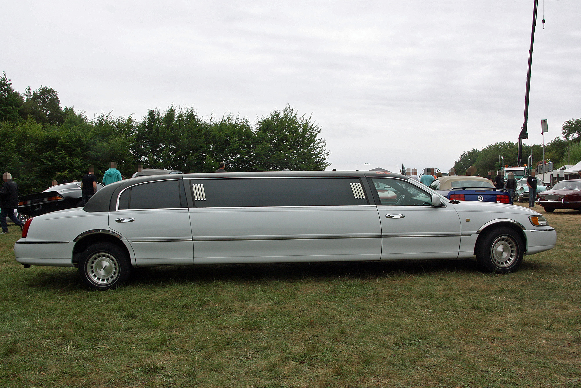 Lincoln Town car 3