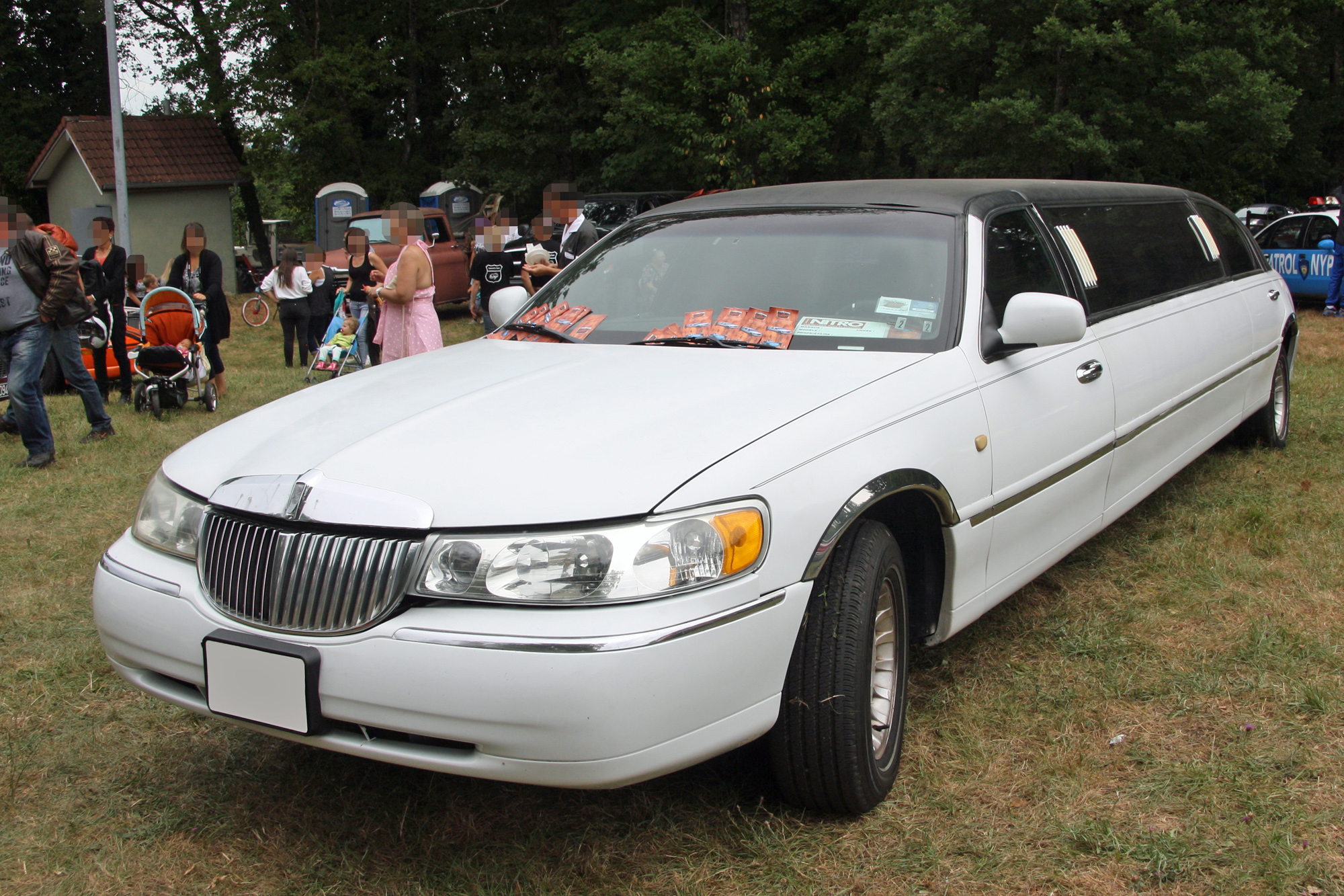 Lincoln Town car 3