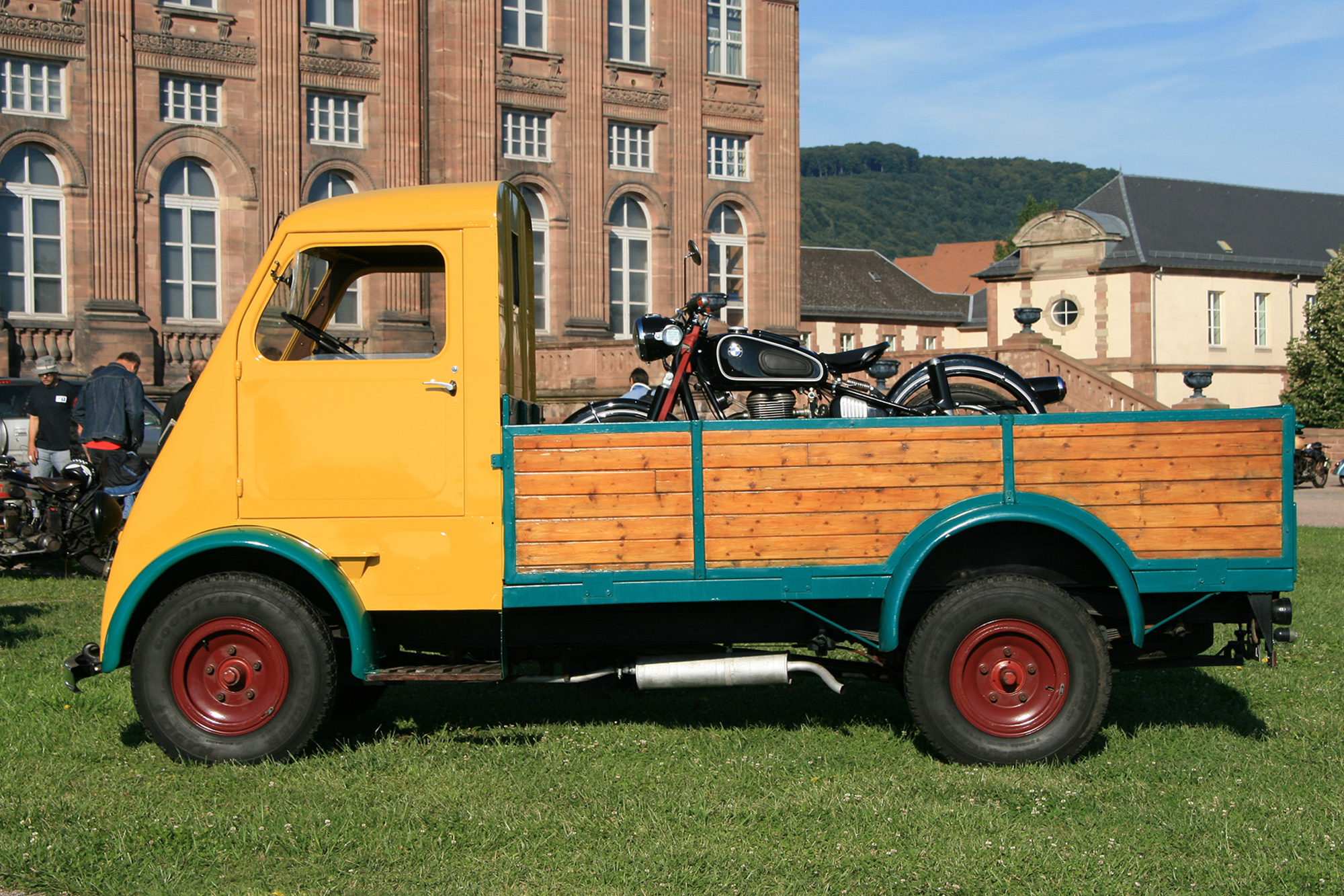 Peugeot Q3