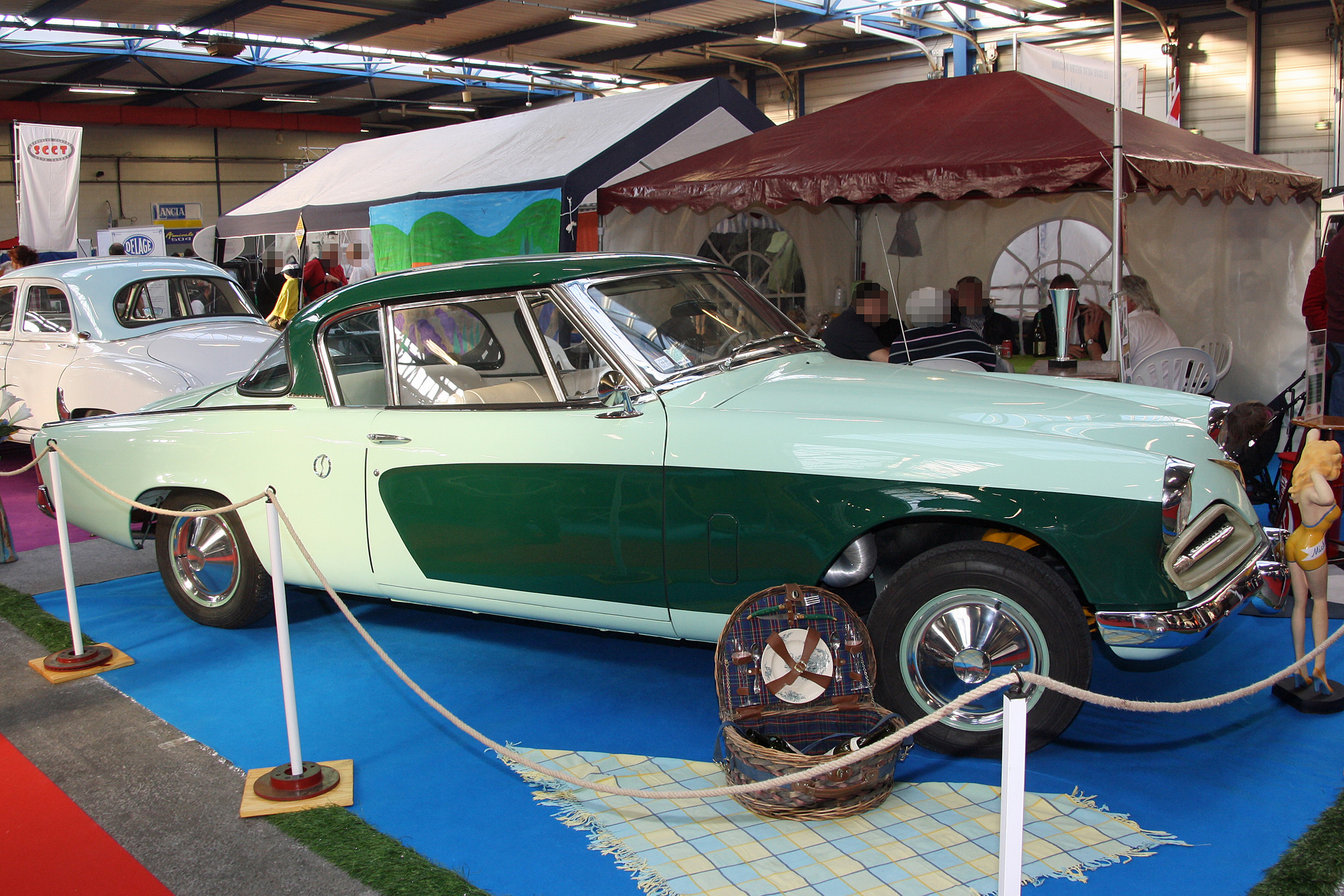 Studebaker Champion 4