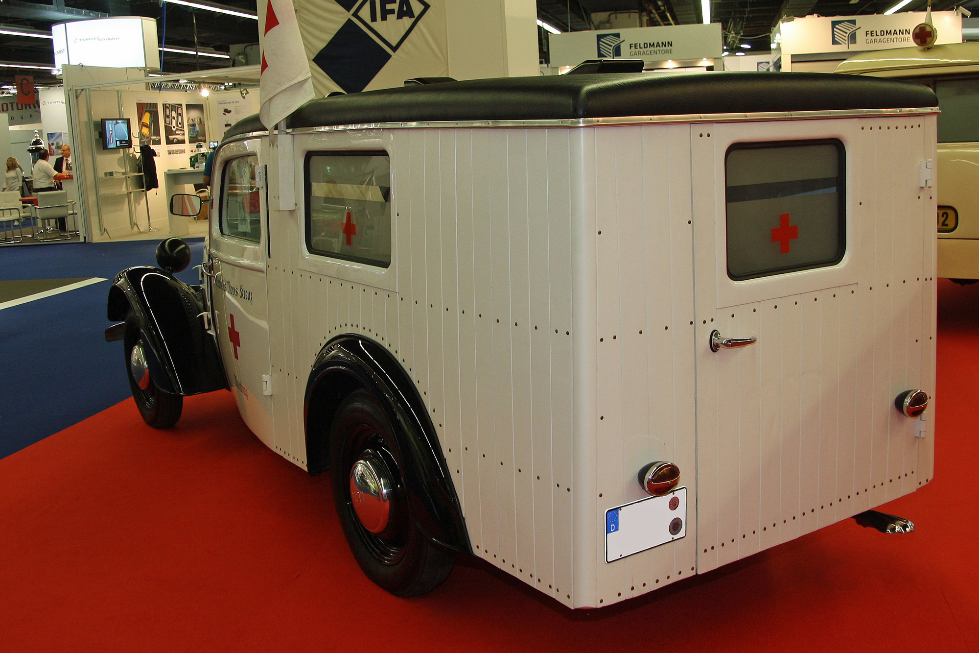 Ifa F8 ambulance