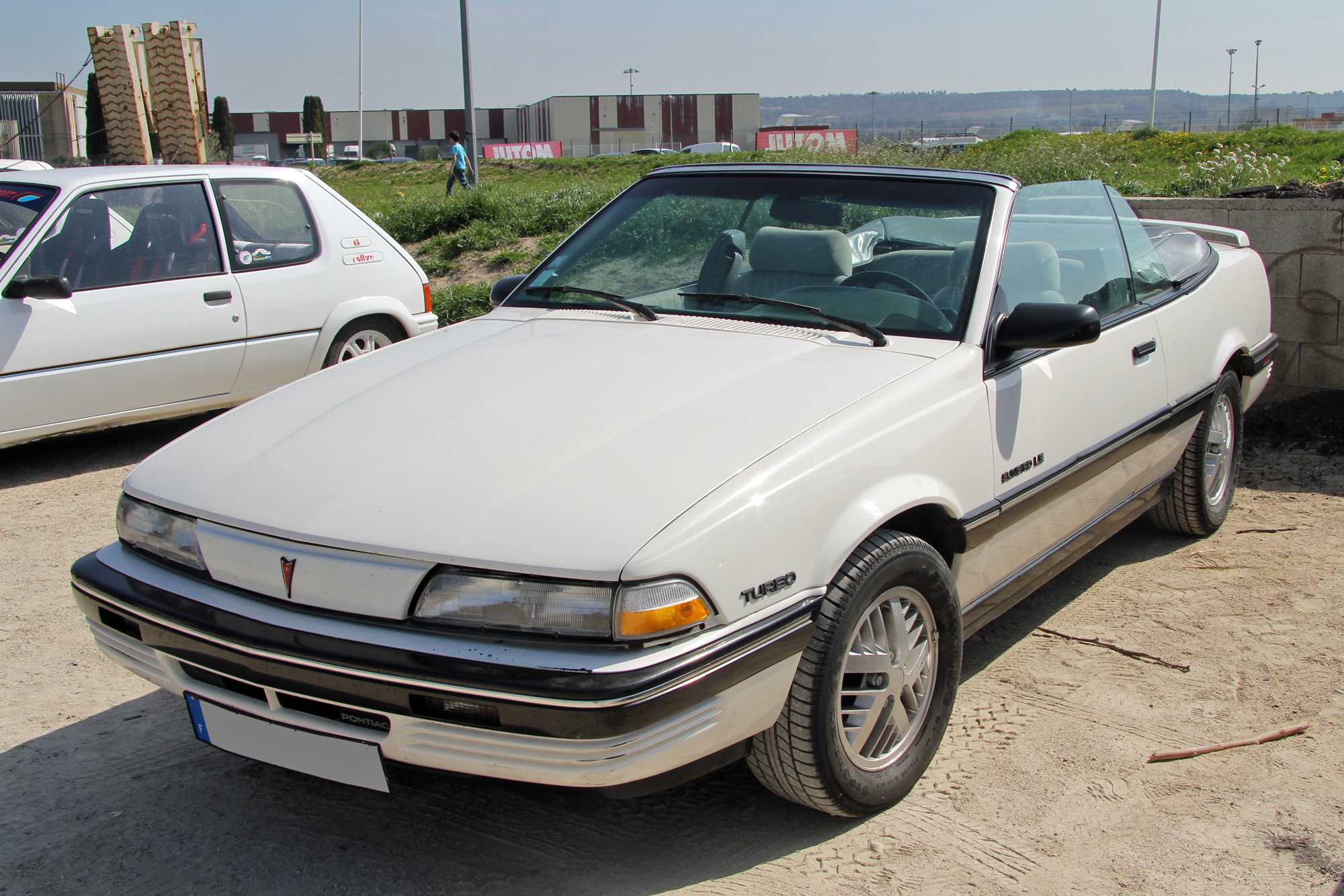 Pontiac Sunbird