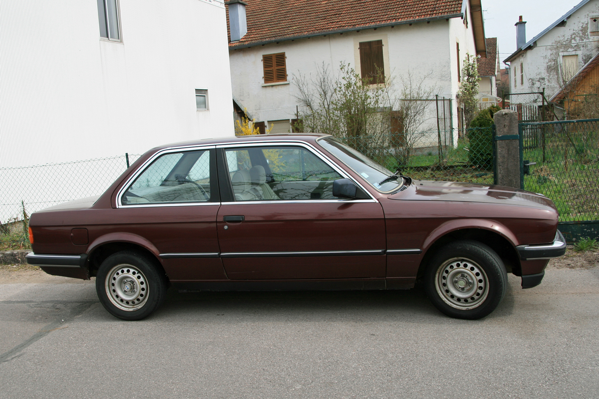 BMW Série 3 E30 phase 1