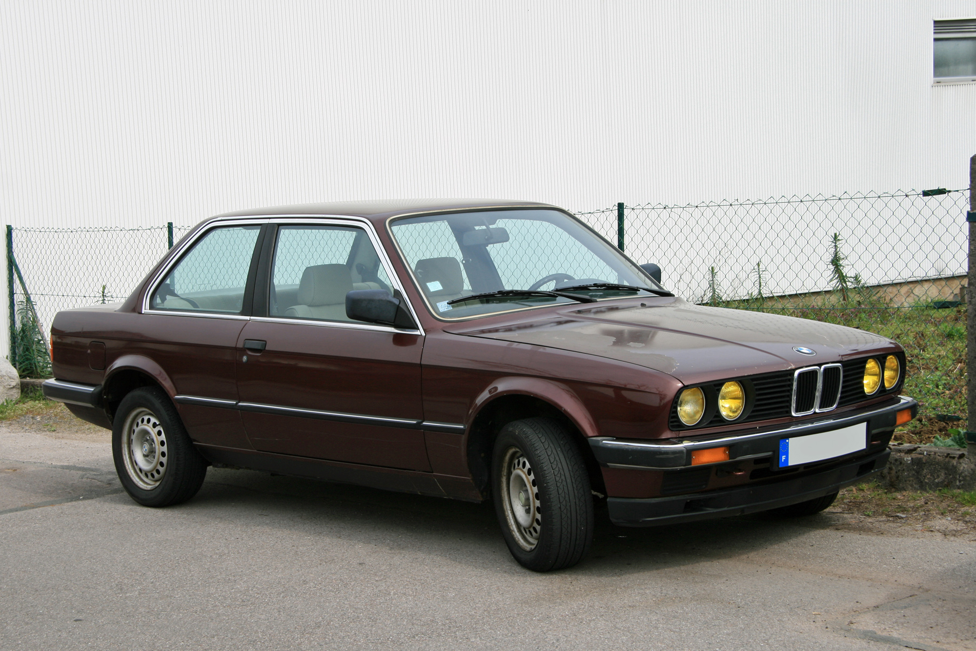 BMW Série 3 E30 phase 1