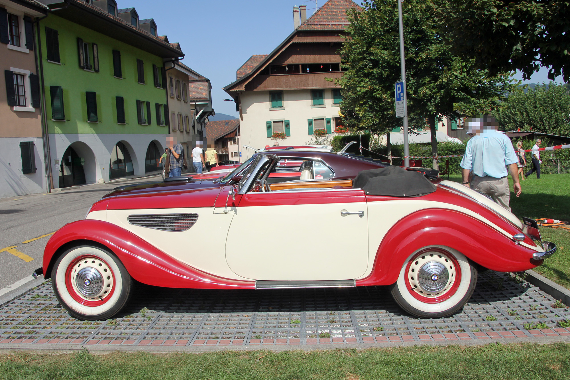 BMW 327