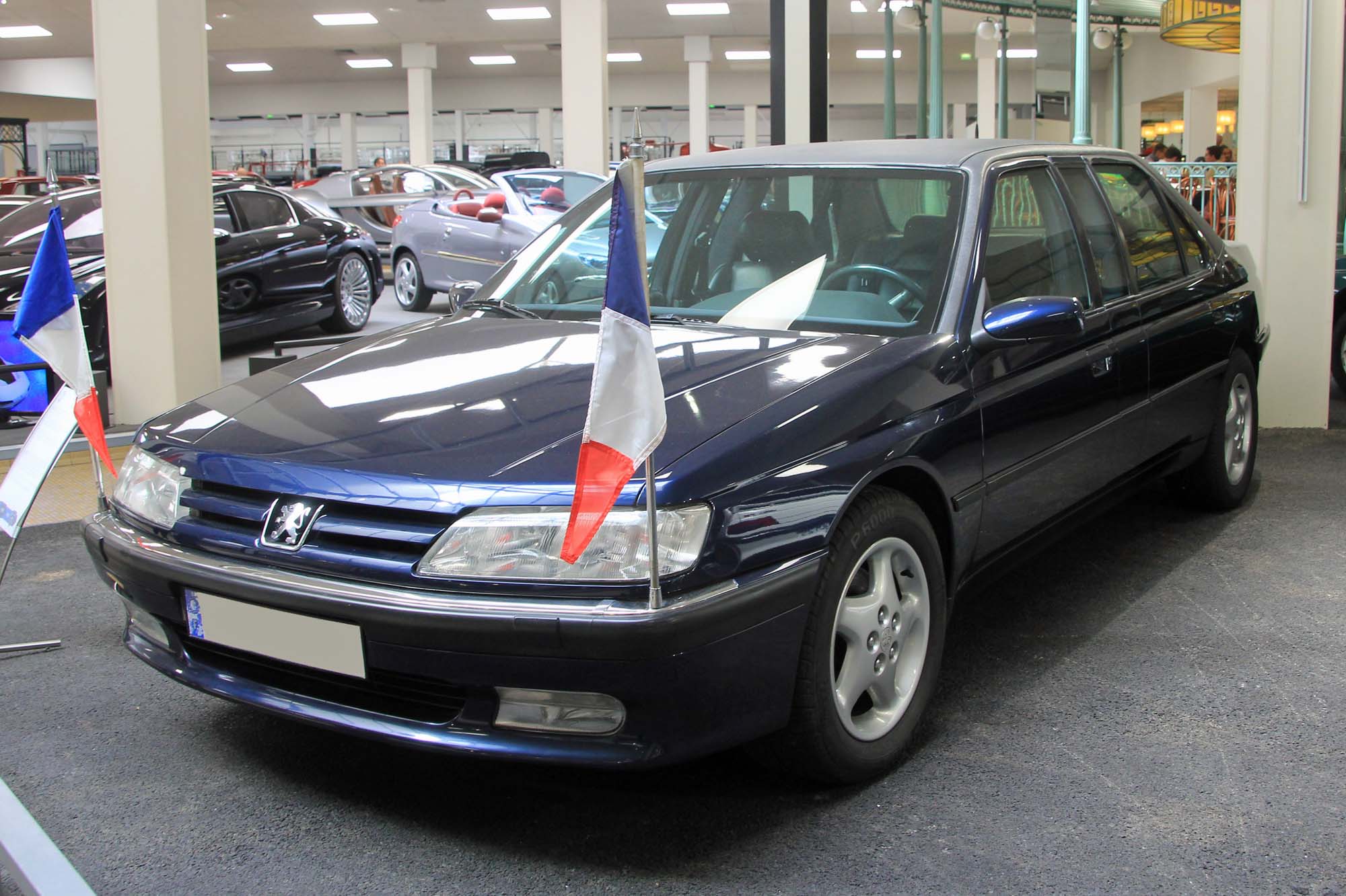 Peugeot 605 limousine blindée