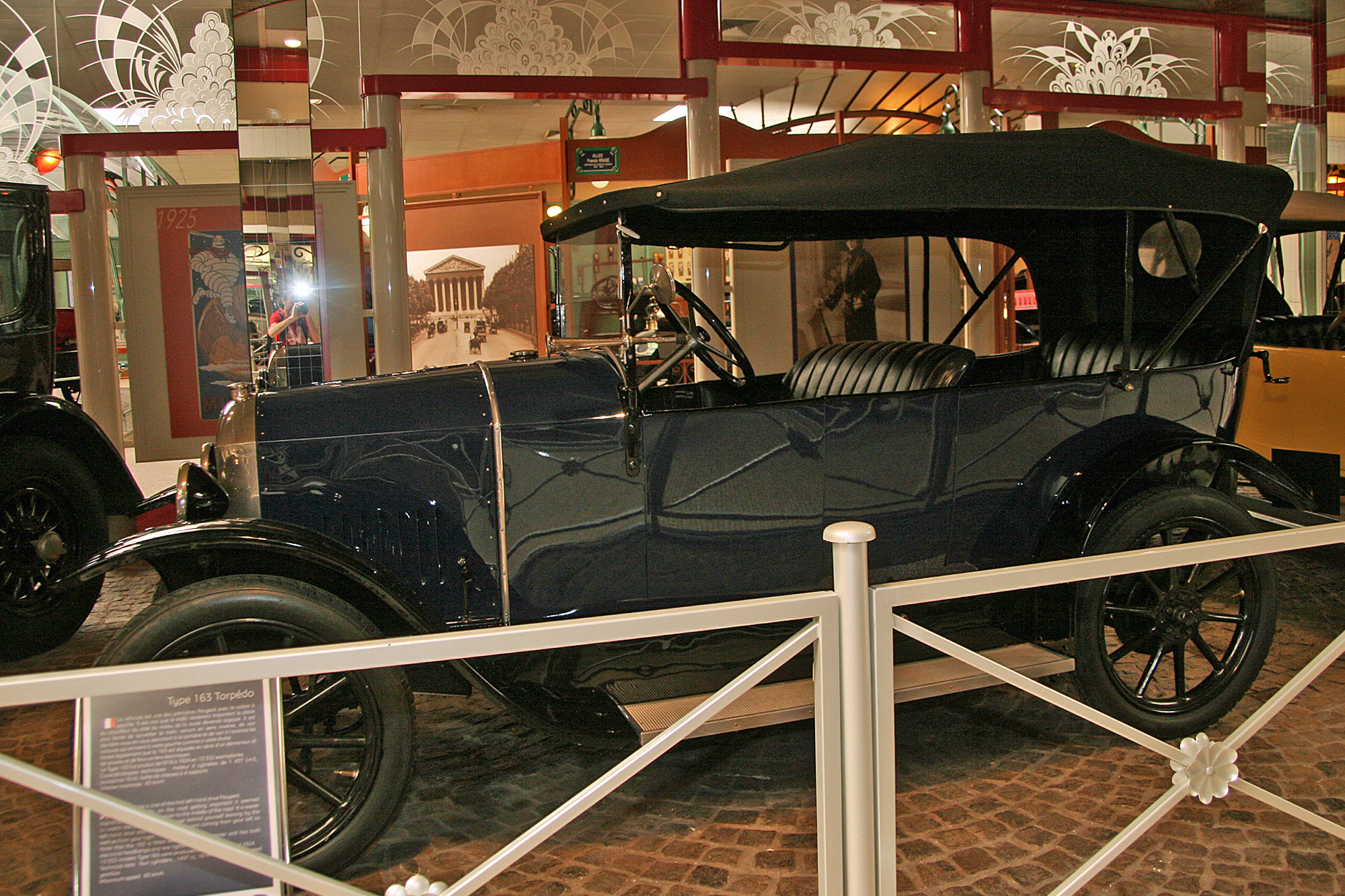 Encyclopédie Automobile et sécurité routière, quiz et description