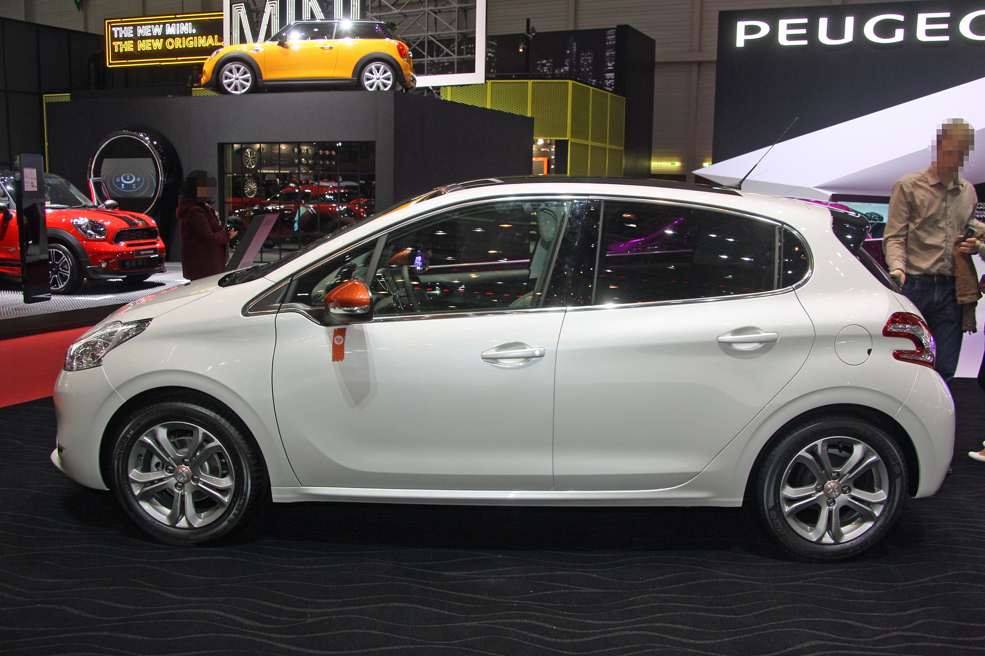 Peugeot 208 1 phase 1 série spéciale