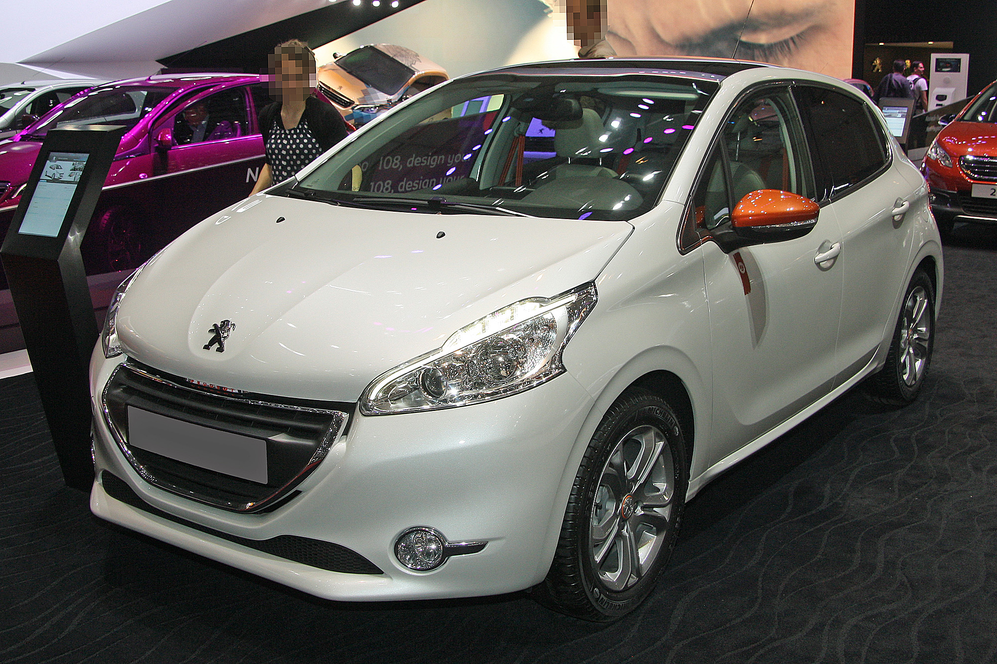 Peugeot 208 1 phase 1 série spéciale